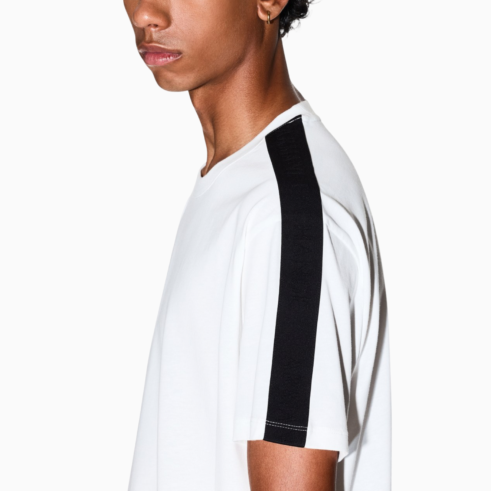 Мъжка бяла тениска Armani Exchange Men T-shirt XM001283 AF10361 Side View