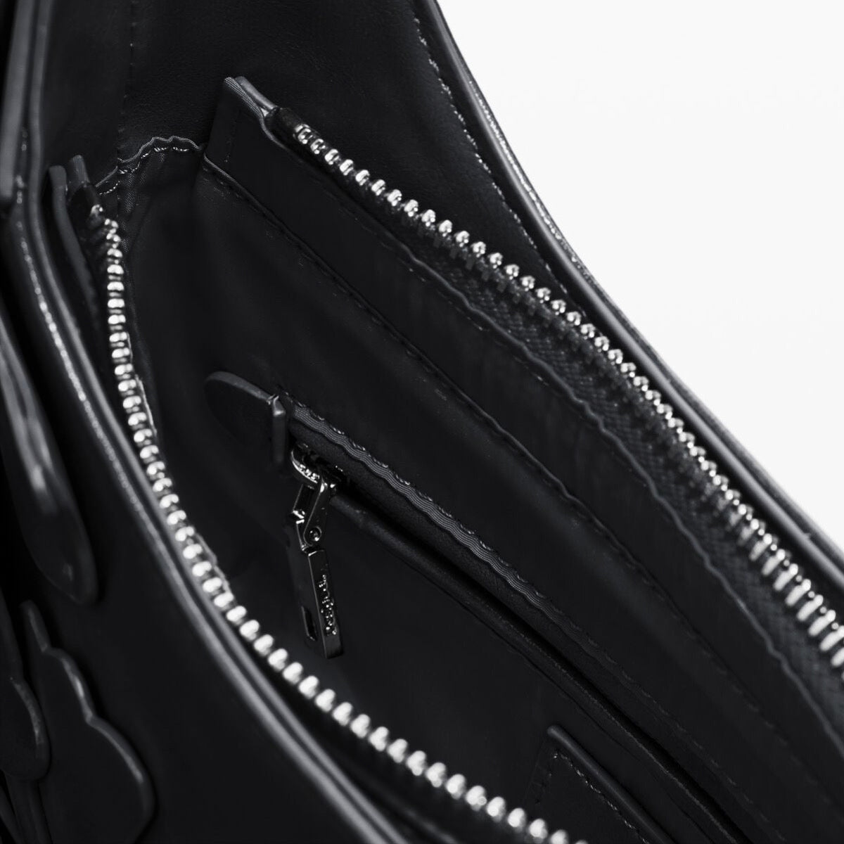 Дамска чанта Desigual women’s shoulder bag 26SAXPC8 2000 Inside view