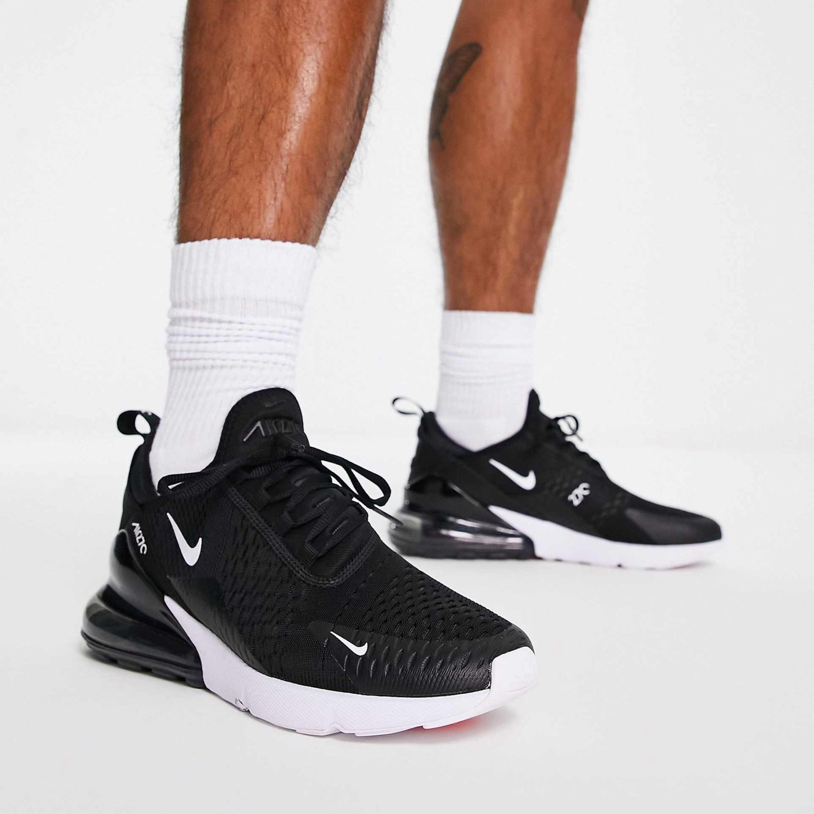 Мъжки маратонки Nike Air Max 270 Men Sneakers AH8050-002 Model View
