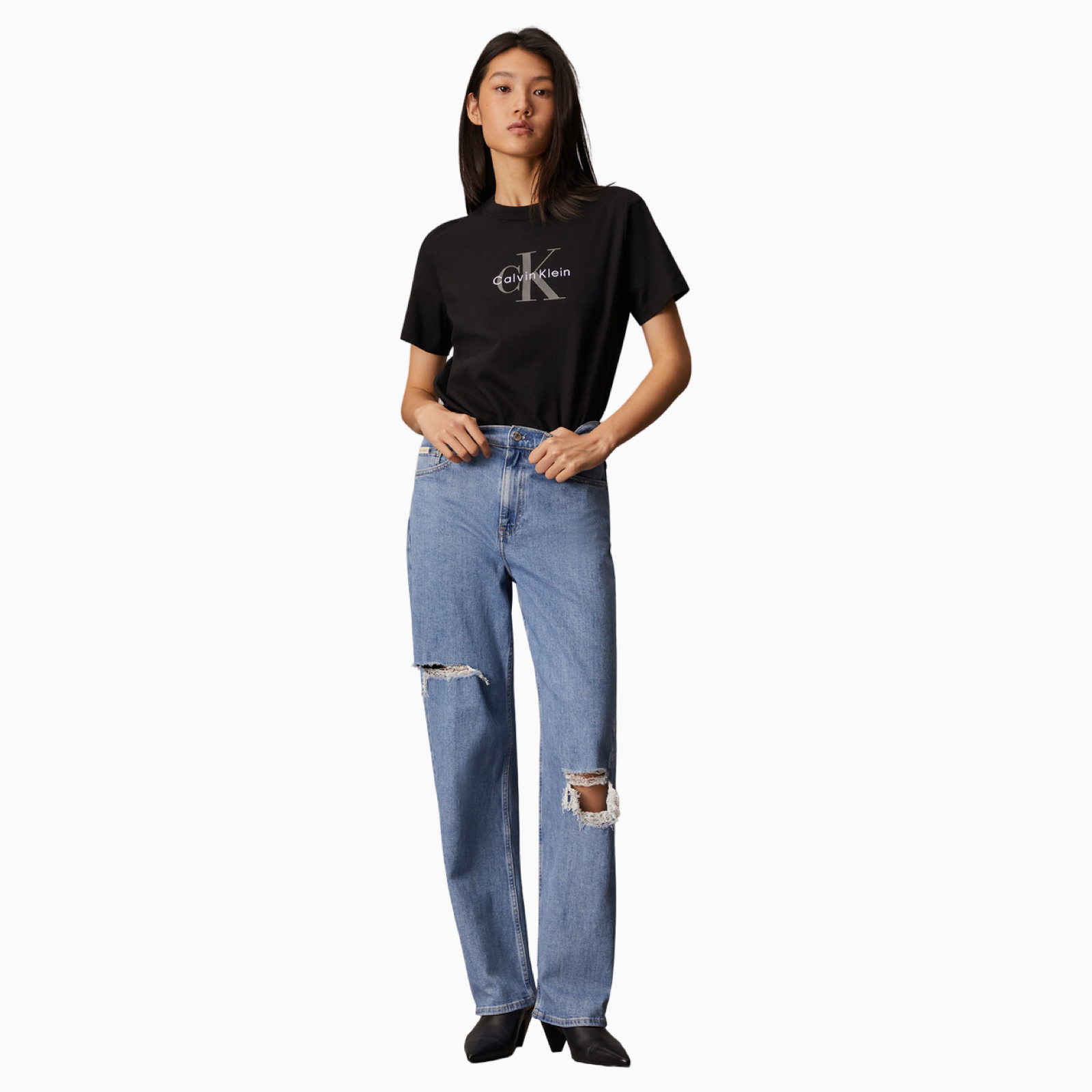 Дамска черна тениска Calvin Klein Jeans Women T-shirt LV047B865G UB1 Front View