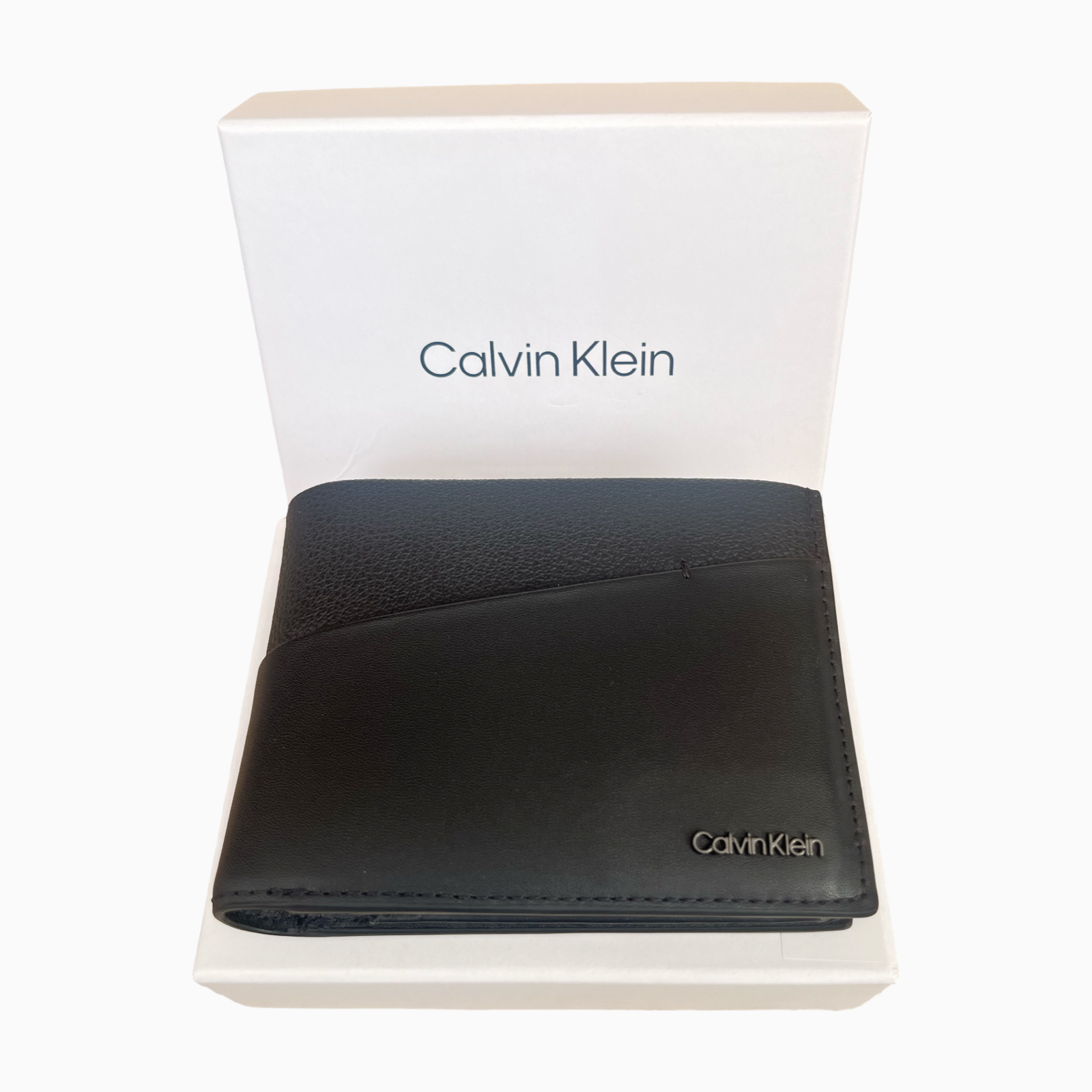 Мъжки портфейл Calvin Klein Men Wallet K50K510607 BAX Front View