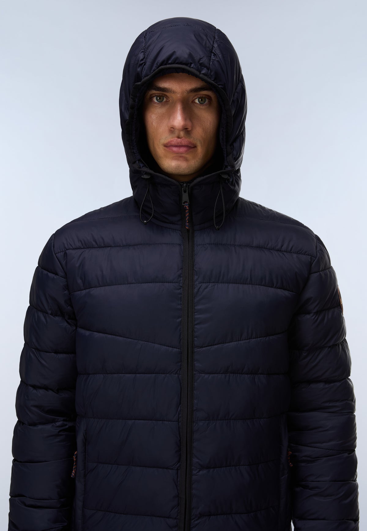 Men’s puffer jacket Napapijri Aerons
NP0A8B9K AERONS H4 176 Dark Blue close up view