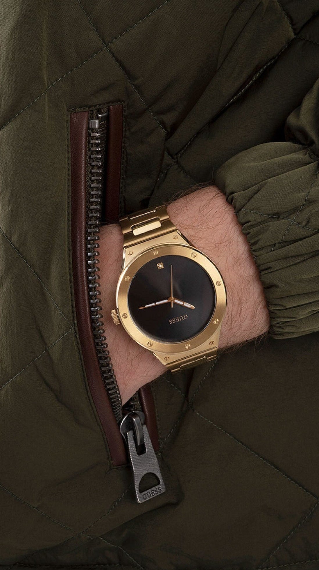 Мъжки часовник Men’s watch Guess
GW0427G2 Gold lifestyle view