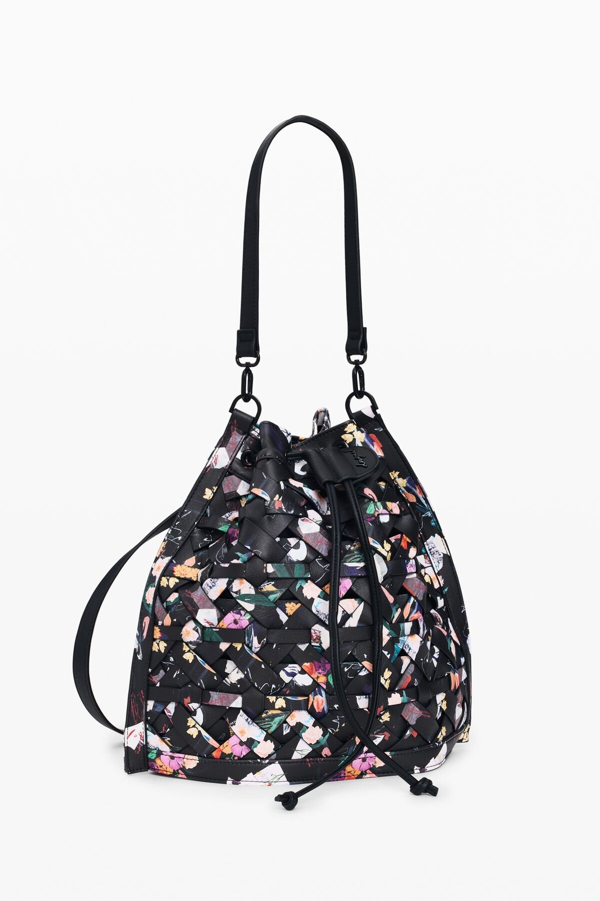 Дамска раничка Women’s backpack Desigual
26SAKP36 2000 Black lifestyle view