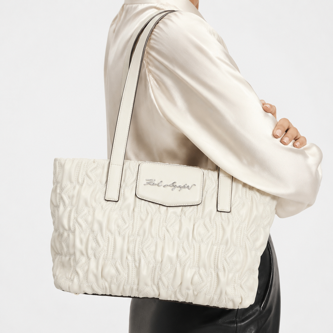 Дамска чанта Women’s shoulder bag Karl Lagerfeld K/Signature Kuilt BSW300282GL Off White
