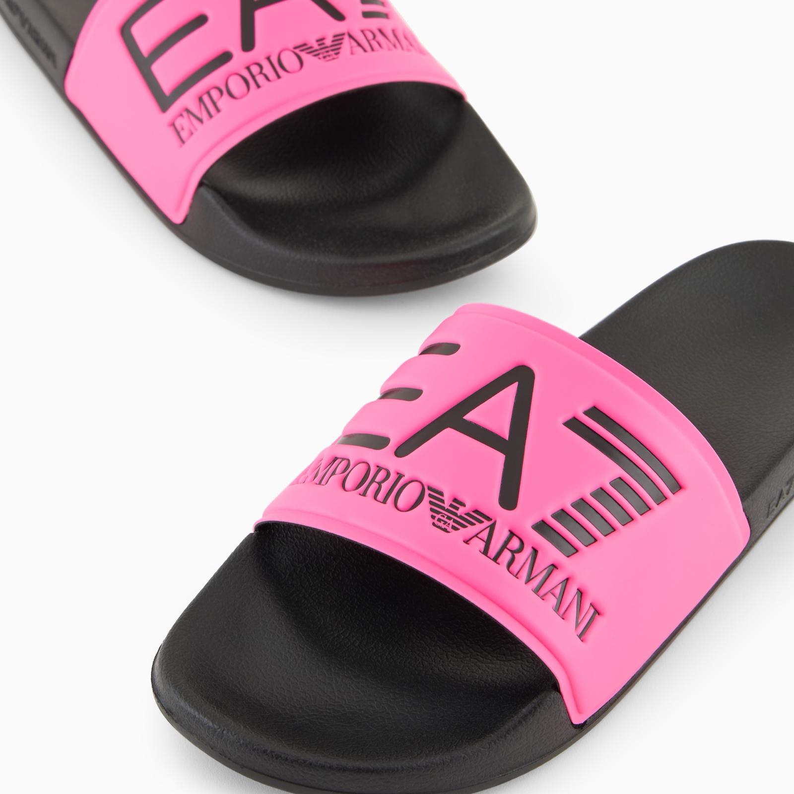 Дамски чехли Women’s slippers EA7 Emporio Armani 7X000108 AF15118 M4034 close up view