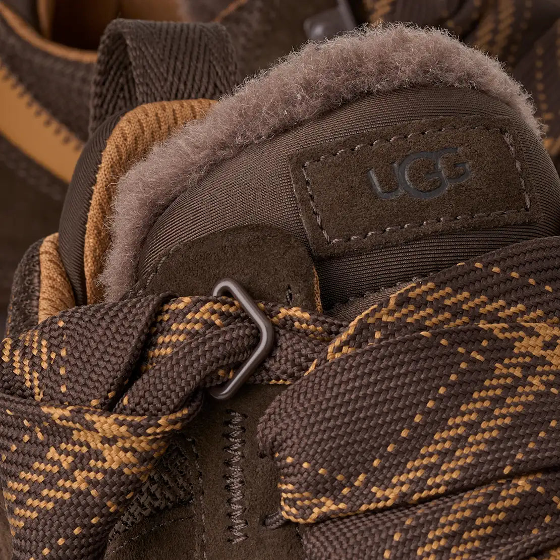 Women’s sneakers UGG Lowmel
1144032 Dusted Cocoa close up view