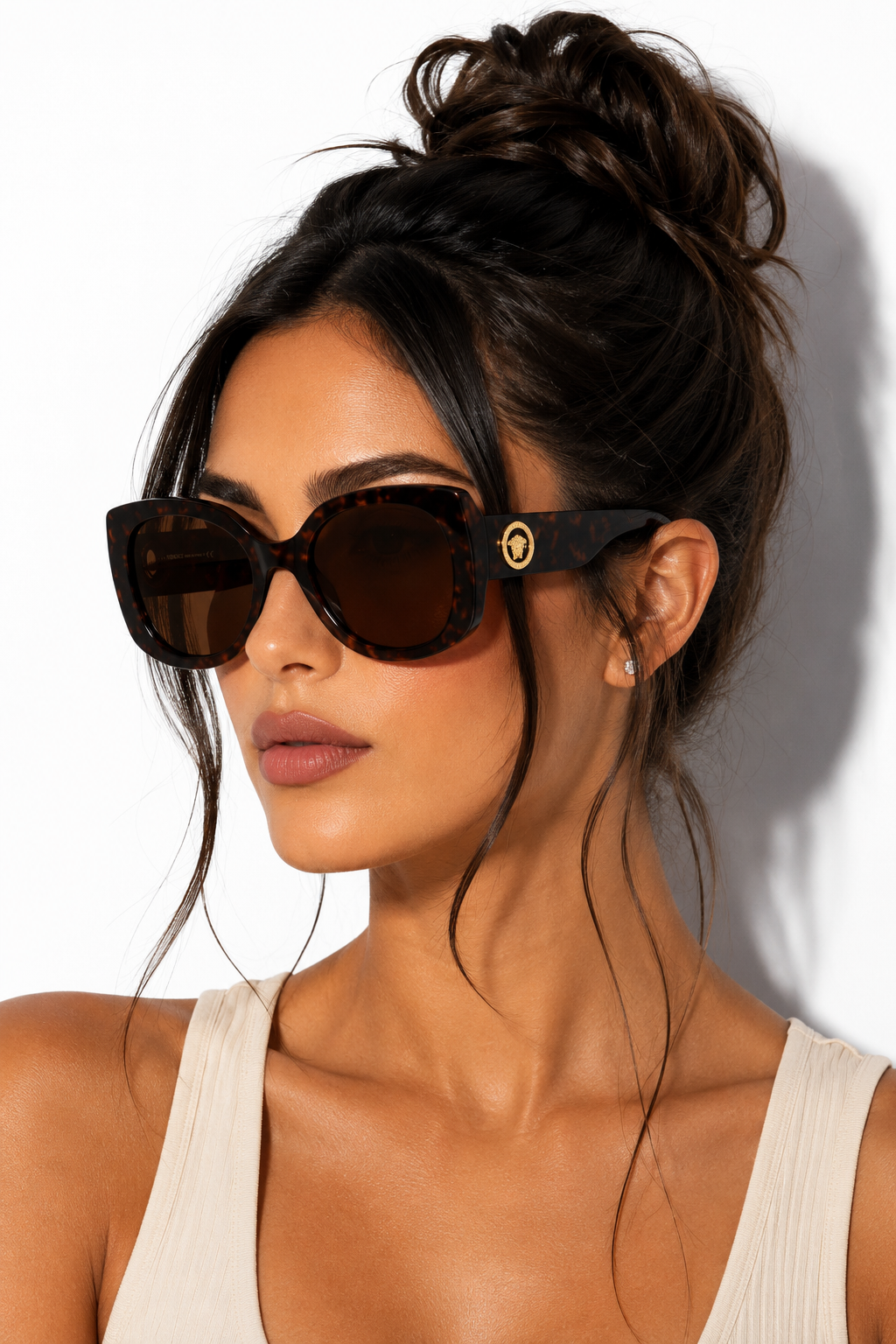 Дамски слънчеви очила Women’s sunglasses VERSACE VE4375F-10873 Brown lifestyle view