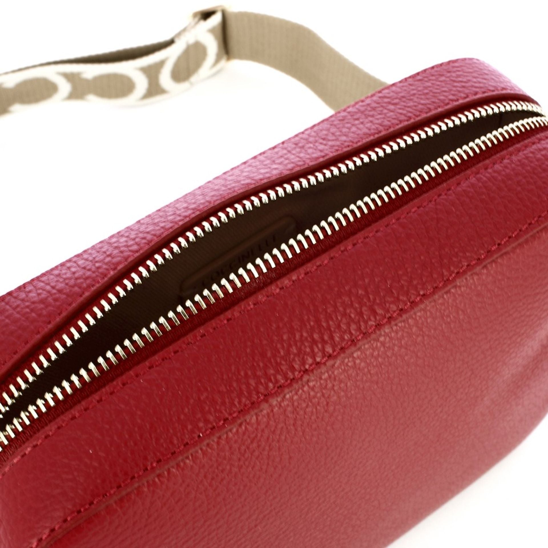 Дамска кросбоди чанта Women’s crossbody bag Coccinelle
E5MN555M301 R16 Red top view