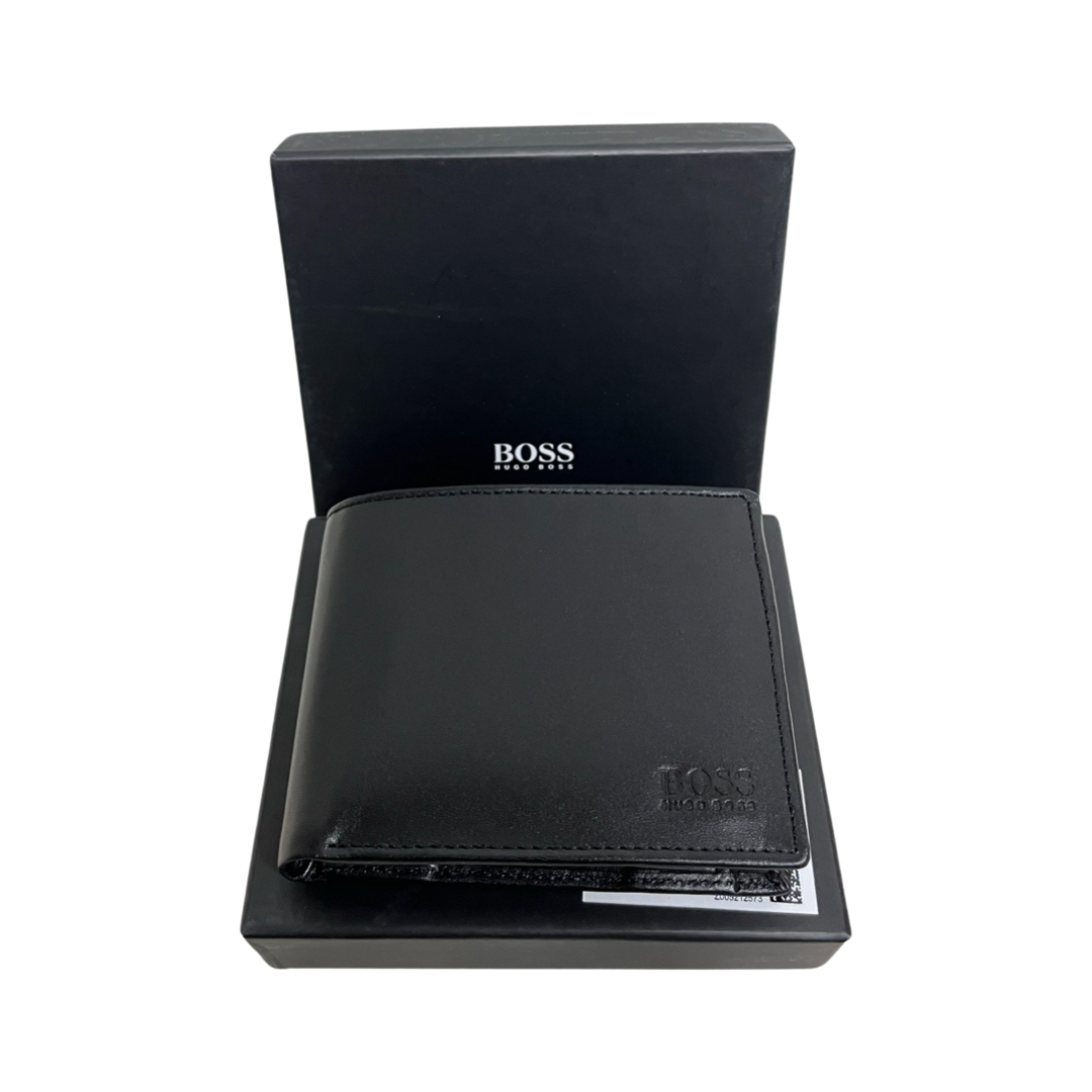Мъжки портфейл естествена кожа Hugo Boss 50250331 в черно