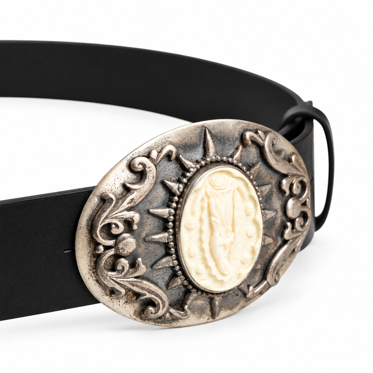 Men's belt Dolce & Gabbana SKU: BC1281 B5937 ornate buckle close up view