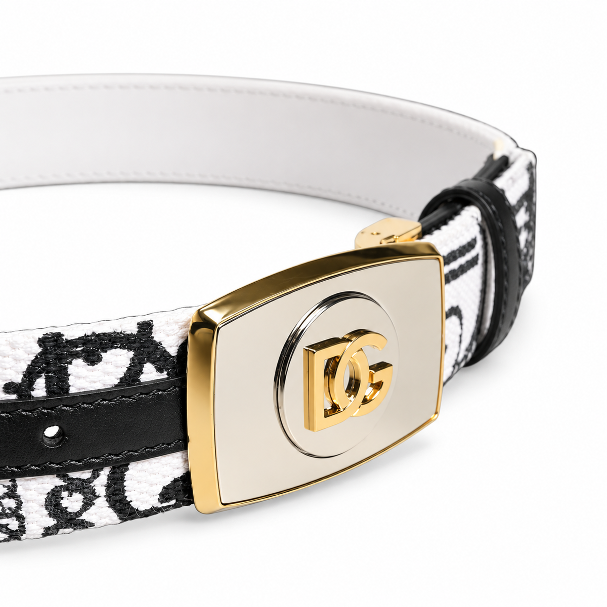 Men's belt Dolce & Gabbana SKU: BC4612 AO805 side buckle close-up