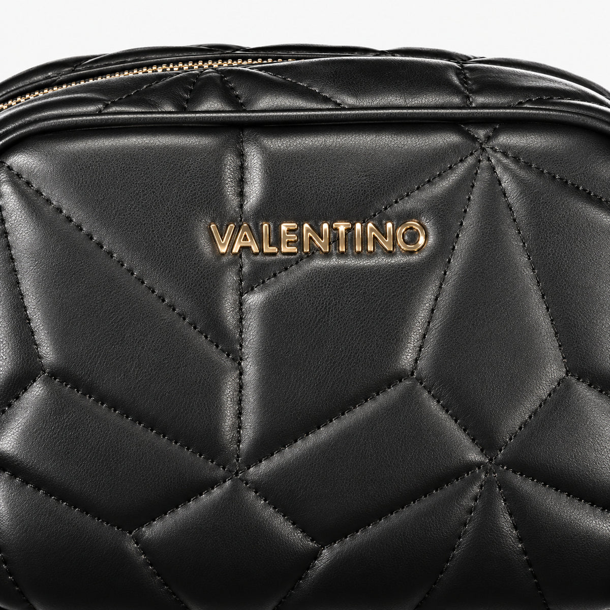 Women's crossbody bag Mario Valentino Mamba VBS8YQ04 logo detail view