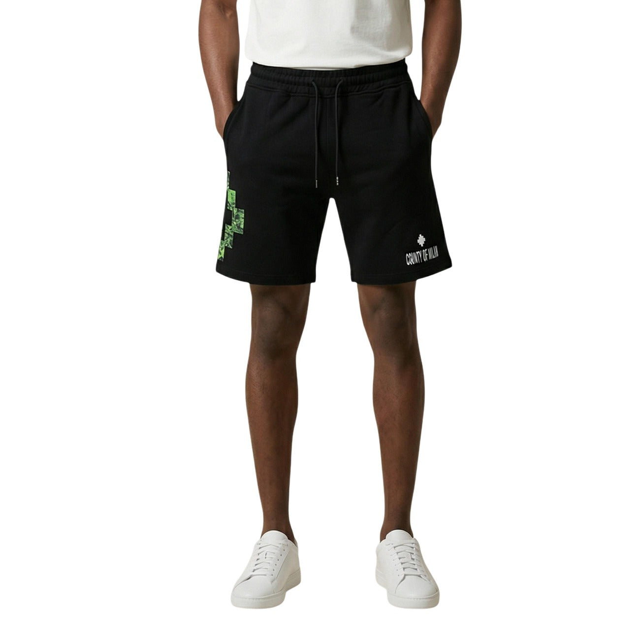 Мъжки къси панталони County Of Milan Marcelo Burlon Men Shorts S6CMMABE072 Front View