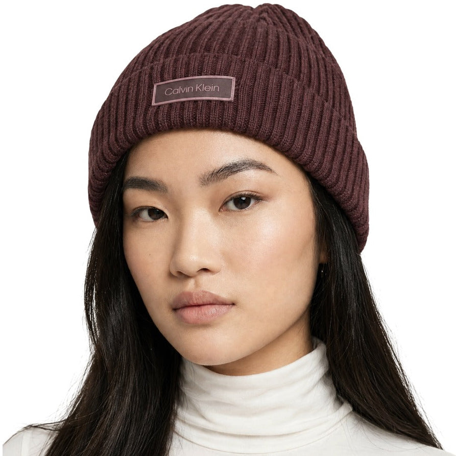 Дамска кафява зимна шапка Calvin Klein Women Hat LV04F8106G BAP Model View