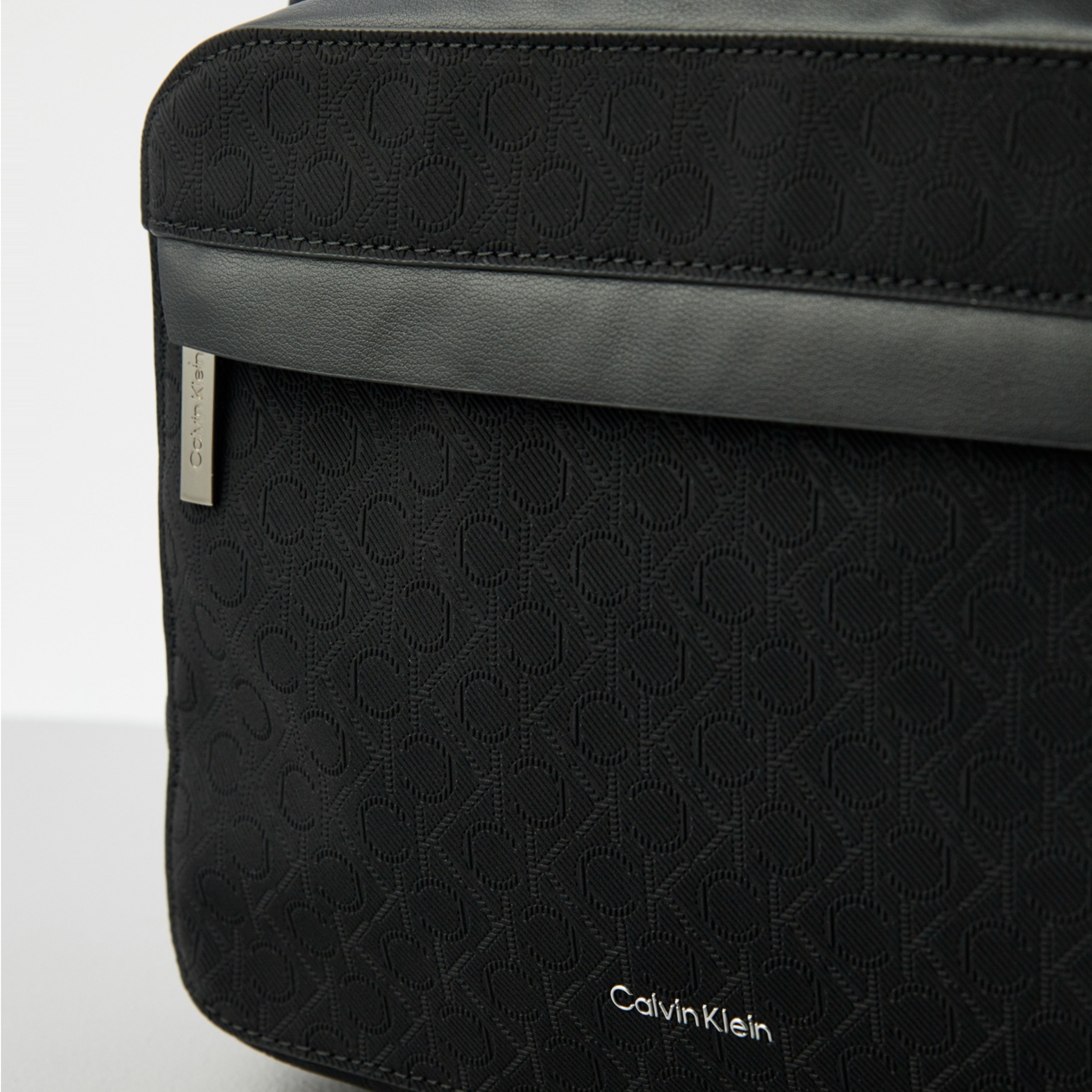 Мъжка раница Men’s rucksack Calvin Klein
K50K512719 close up view