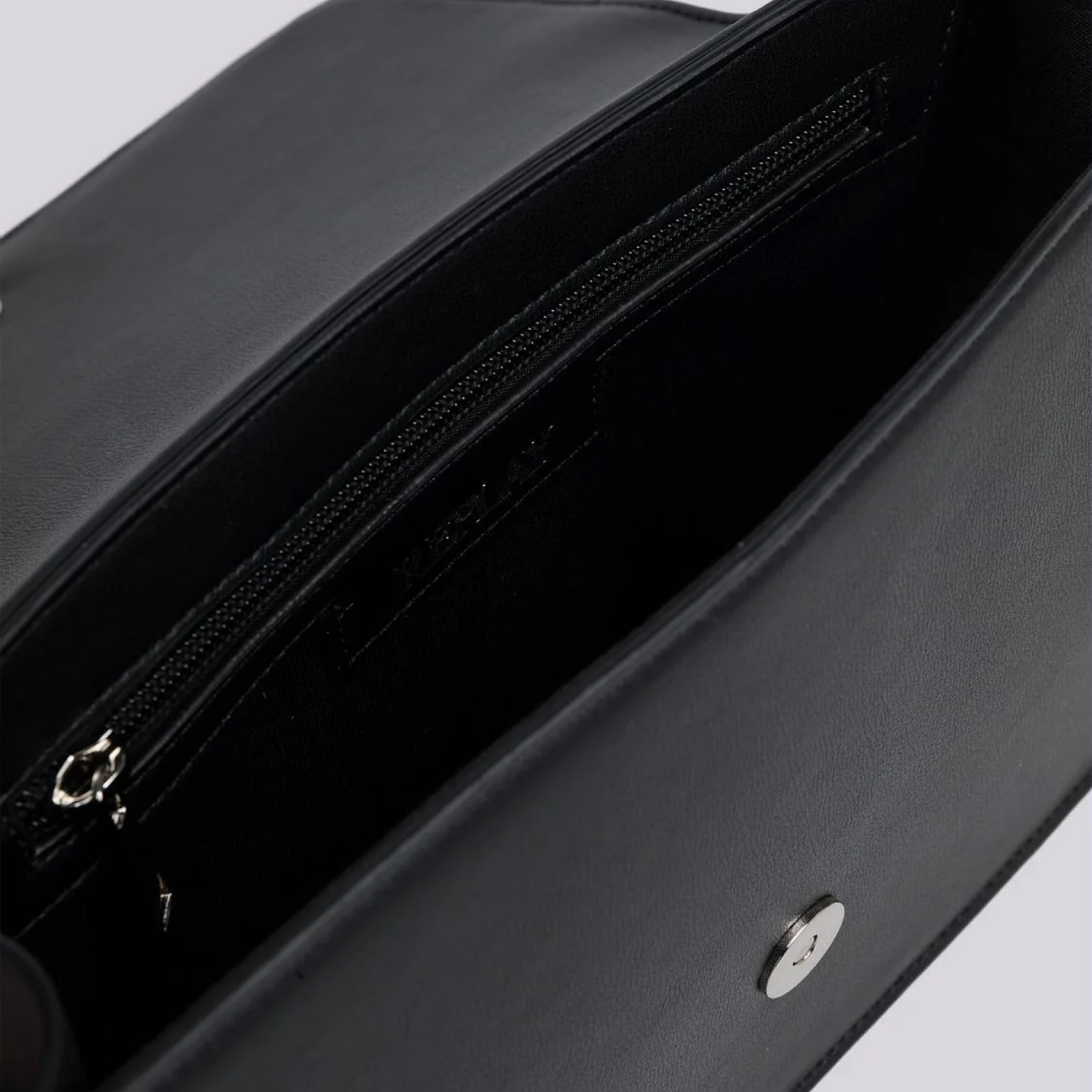 Дамска чанта Replay Women Shoulder Bag FW3000.001.A0362B Inside View