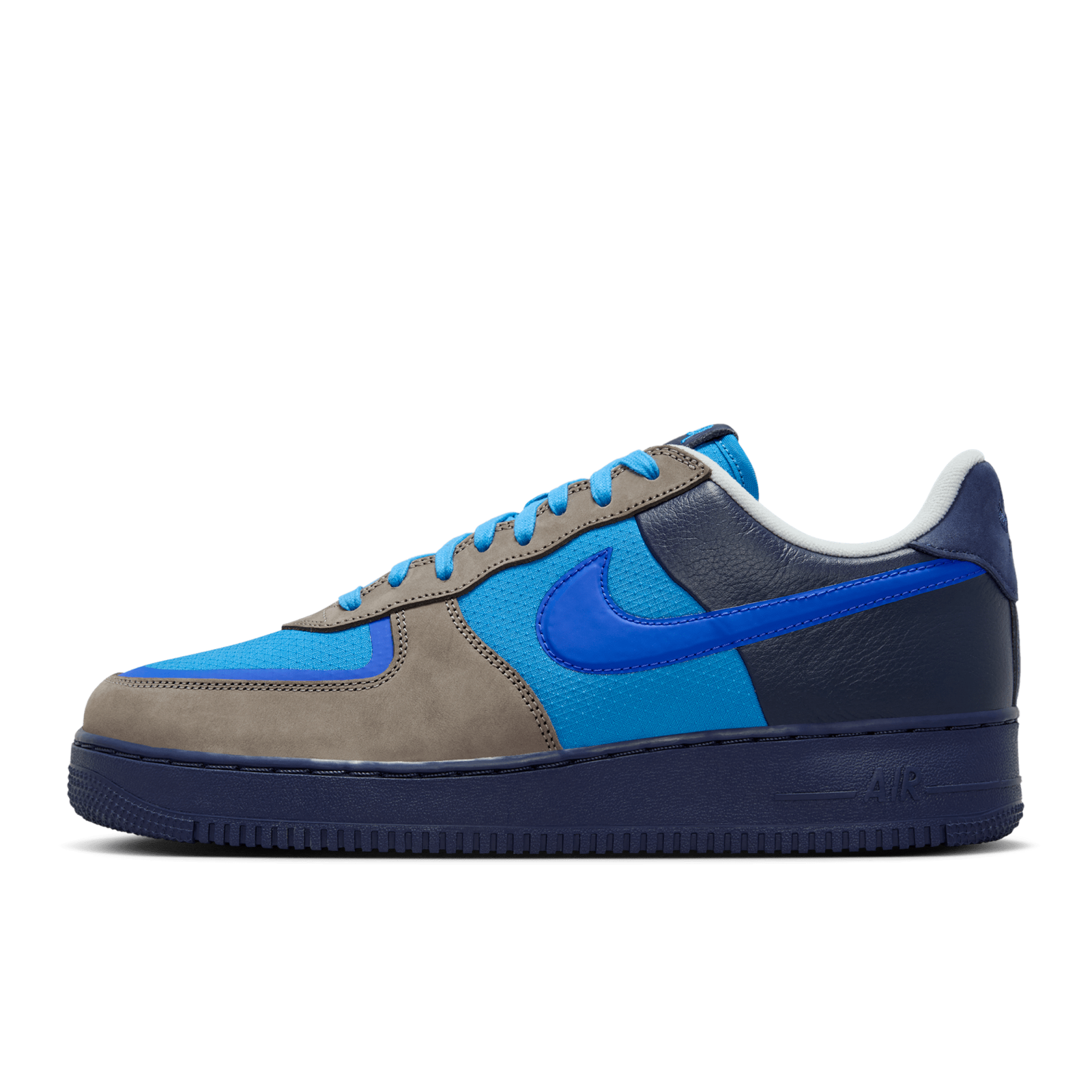 Nike Air Force 1 Low x Stash Sneakers