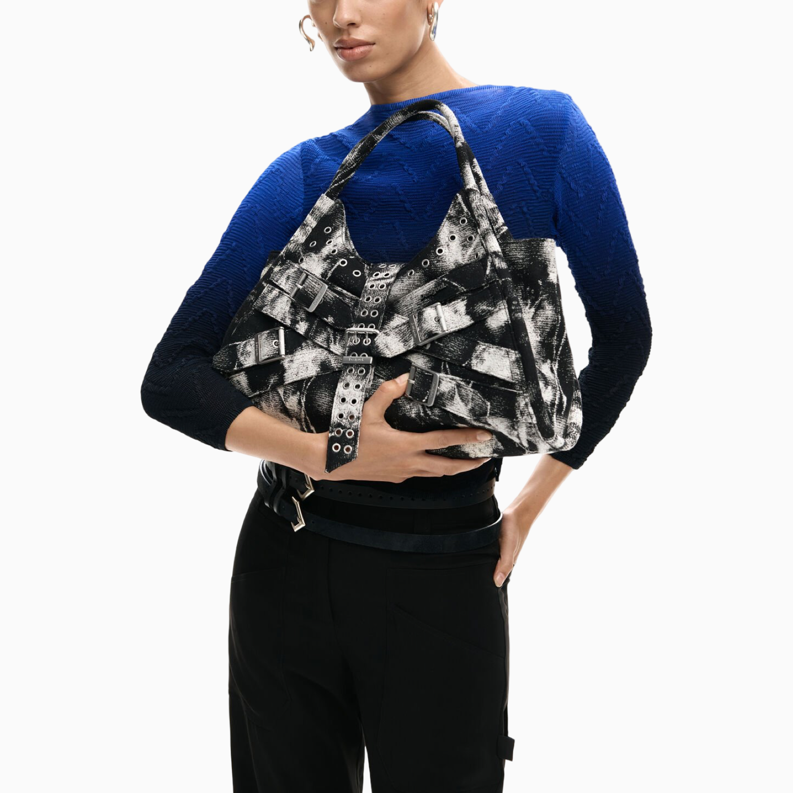 Дамска чанта Desigual Women Handbag 26SAXA54 9019U Model View