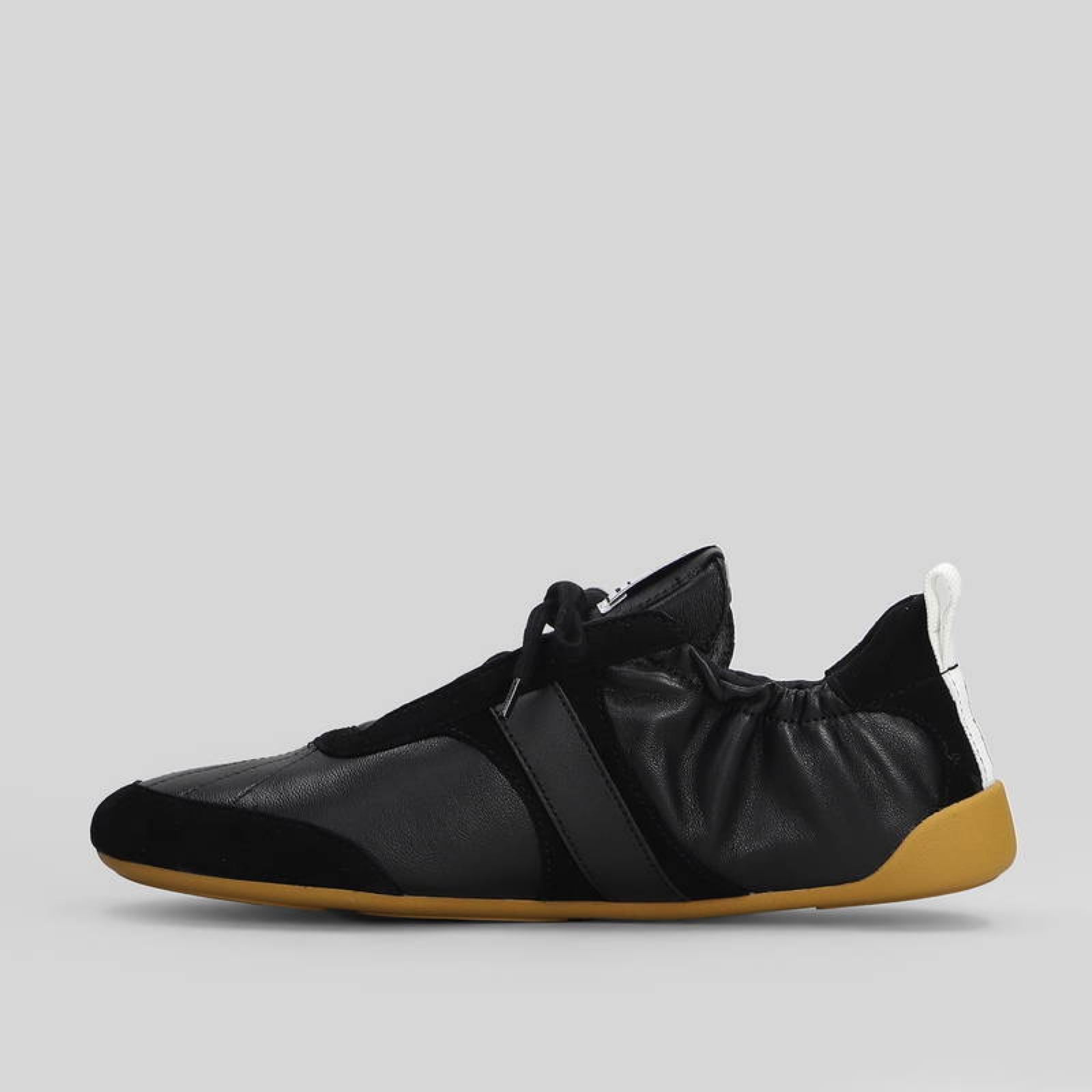 Chloé Kick Sneakers CH26S15RVQ001 Medial View