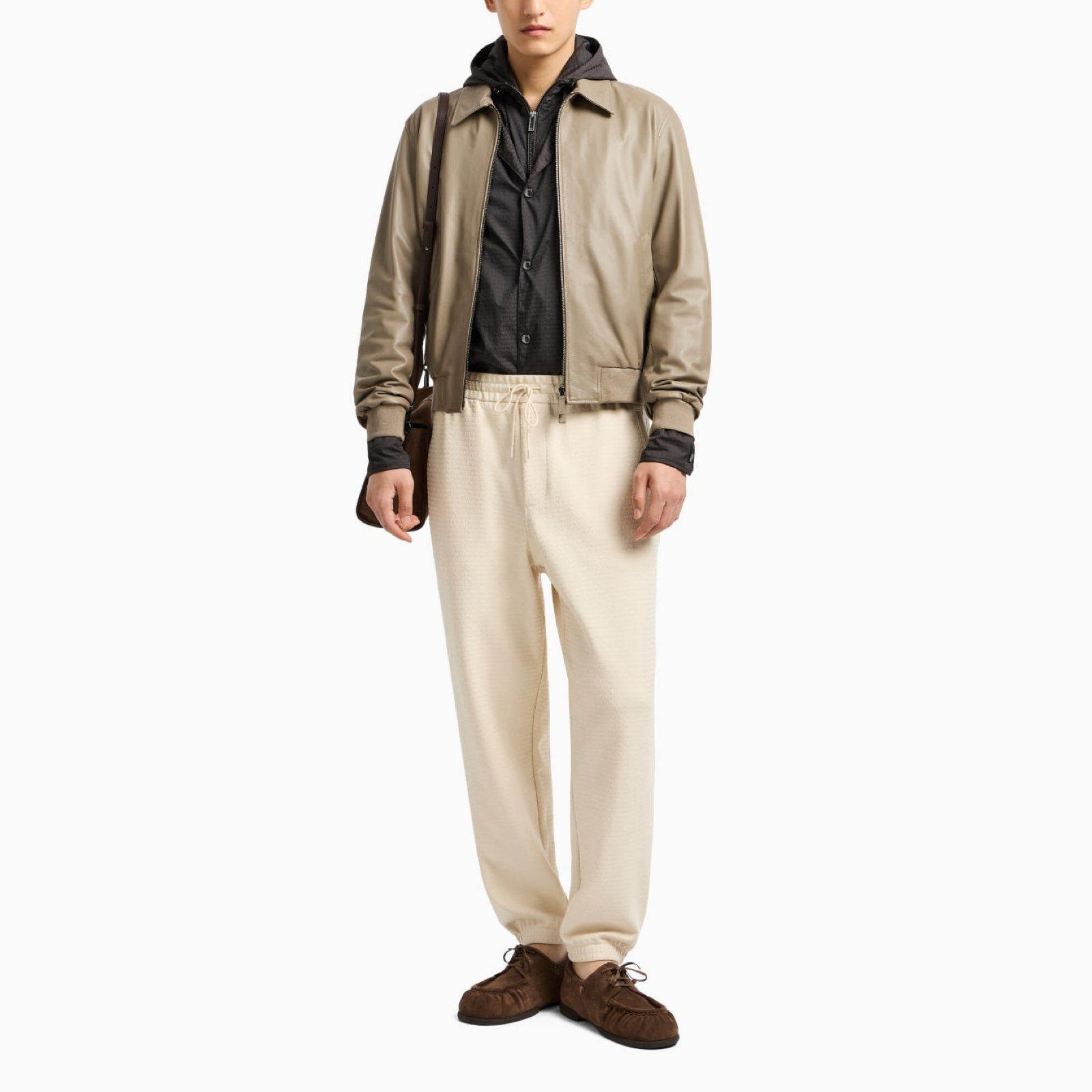 Мъжко бежово спортно долнище Emporio Armani Men Joggers EM001106 AF13700 U1088 Front View