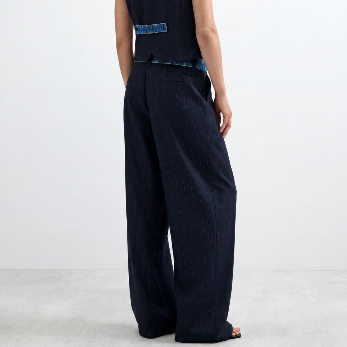 Дамски панталони Desigual women’s trousers 26WWPW05 5000 Back view 