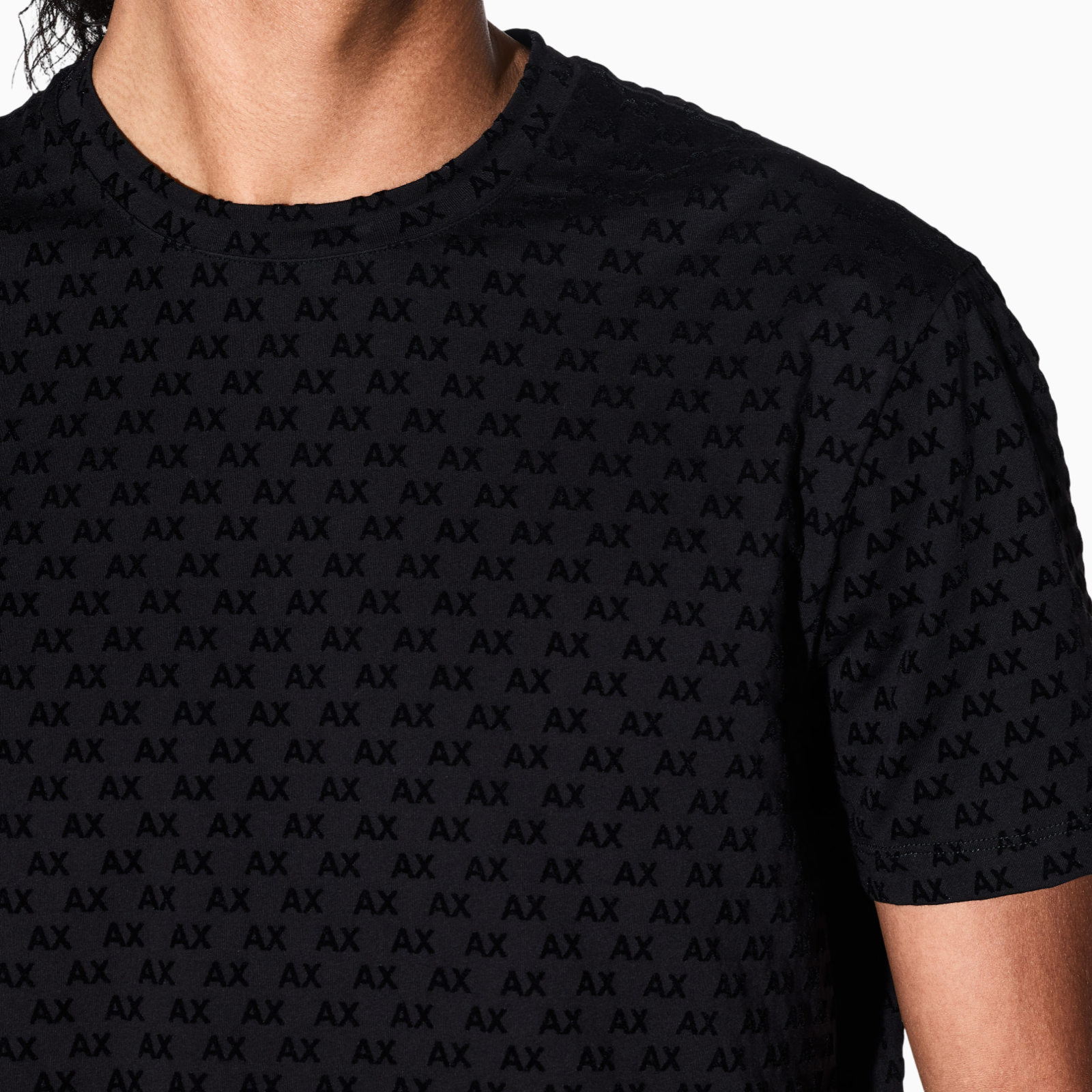 Мъжка тениска Armani Exchange Men T-shirt XM003079 AF10356 UC001 Close-Up