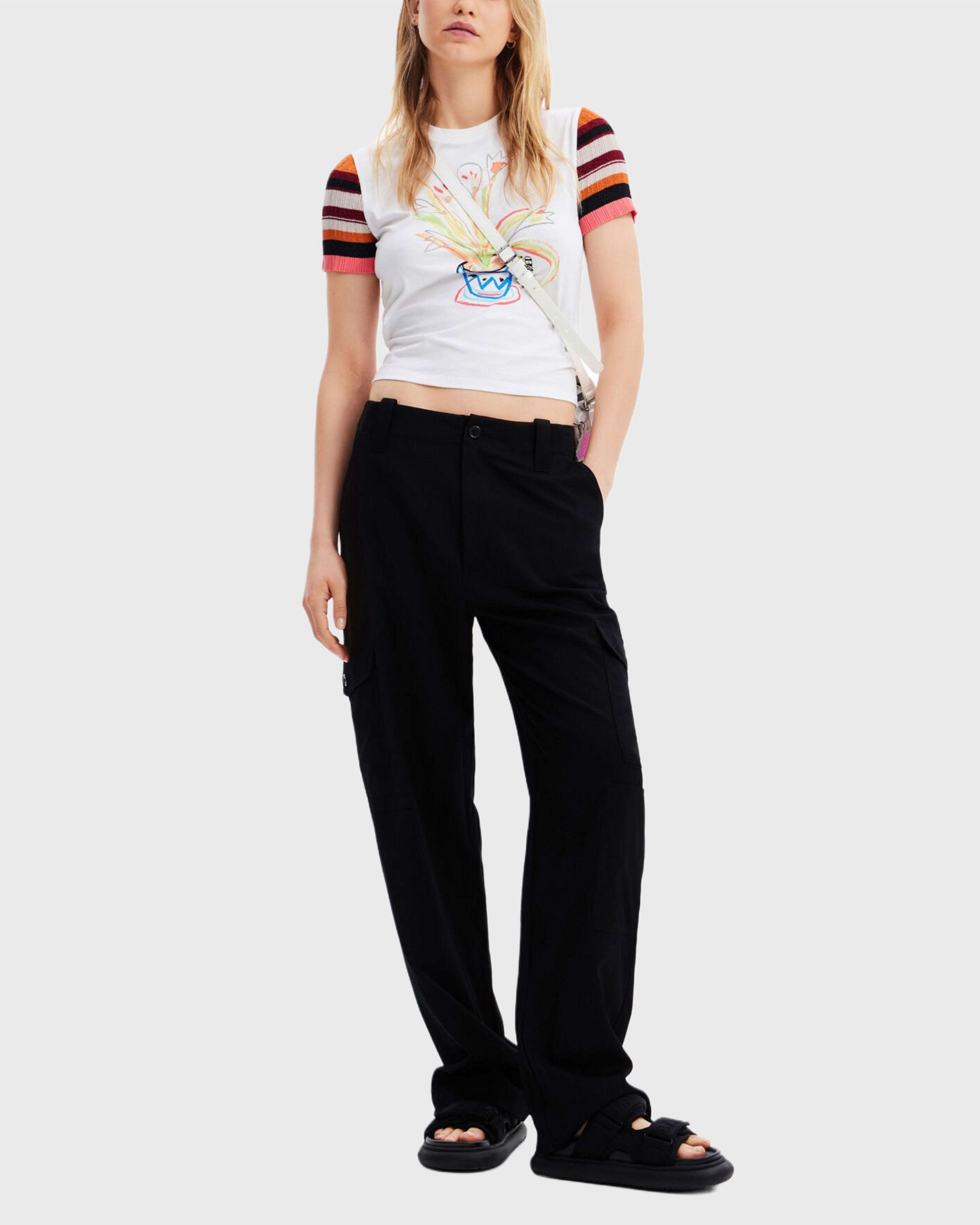 Дамска памучна тениска Women’s knit striped t-shirt Desigual
23SWTK80 1000S