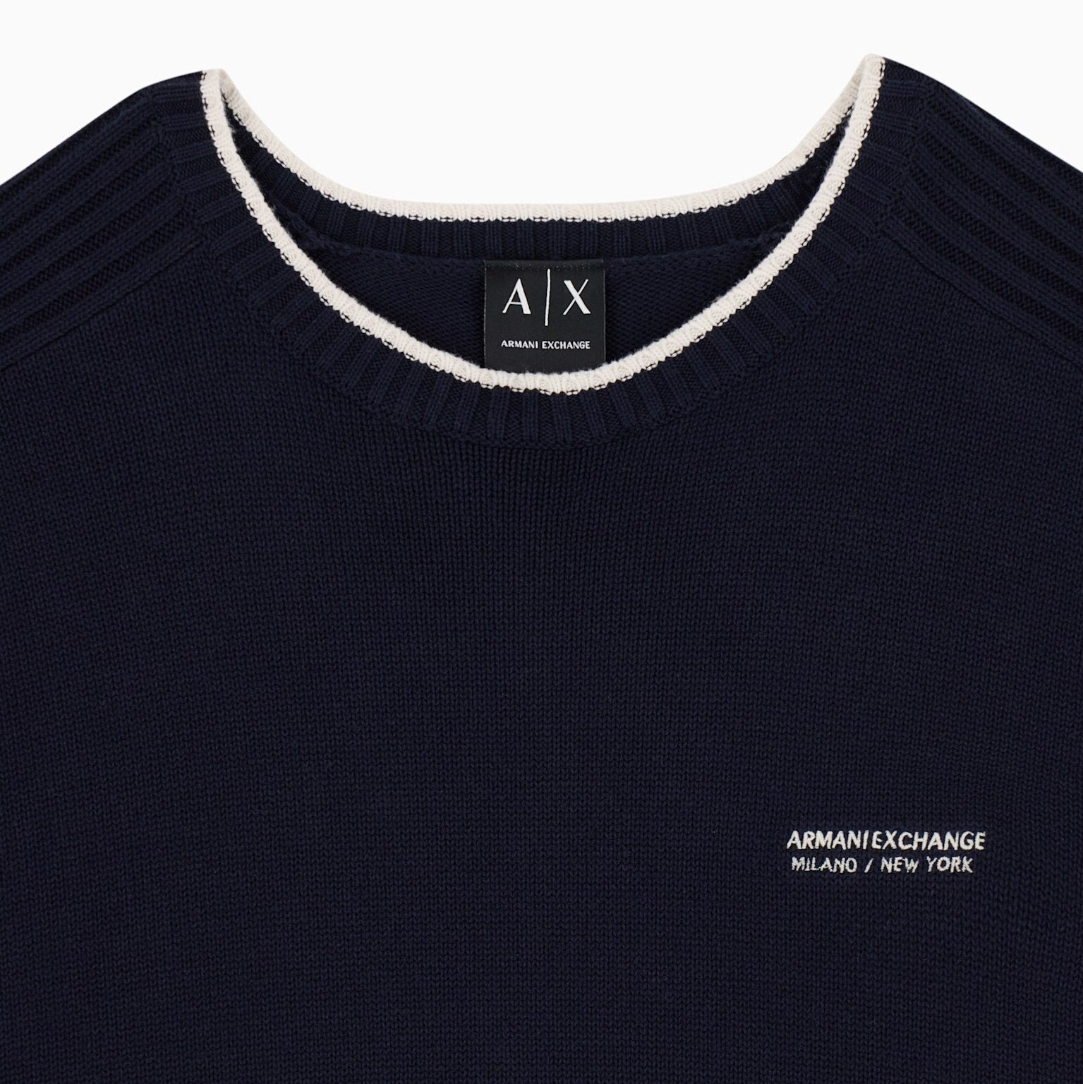 Мъжки пуловер Armani Exchange men’s sweater XM003009 AF28775 UB101 Close-up 