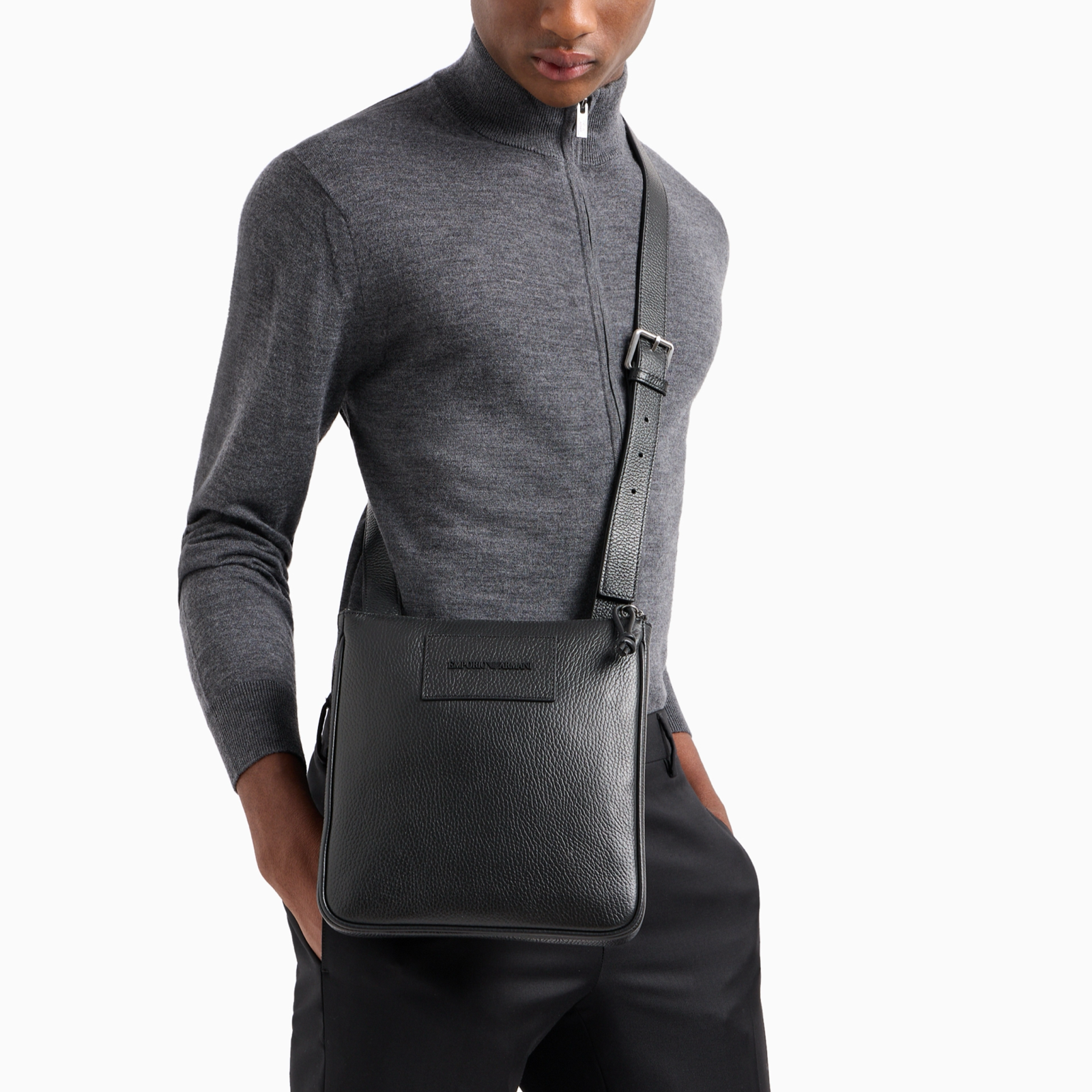 Мъжка чанта Emporio Armani Y4M252 Y068E 80001 Model View