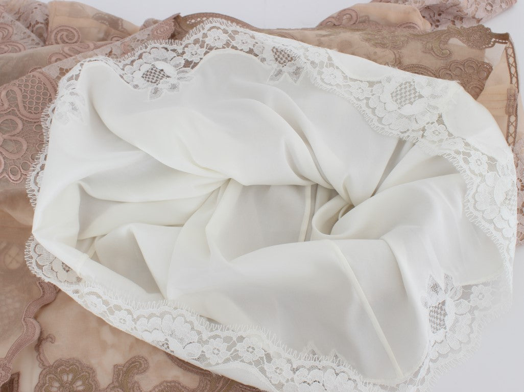 Елегантна розова рокля с бродирана дантела на Dolce &amp; Gabbana