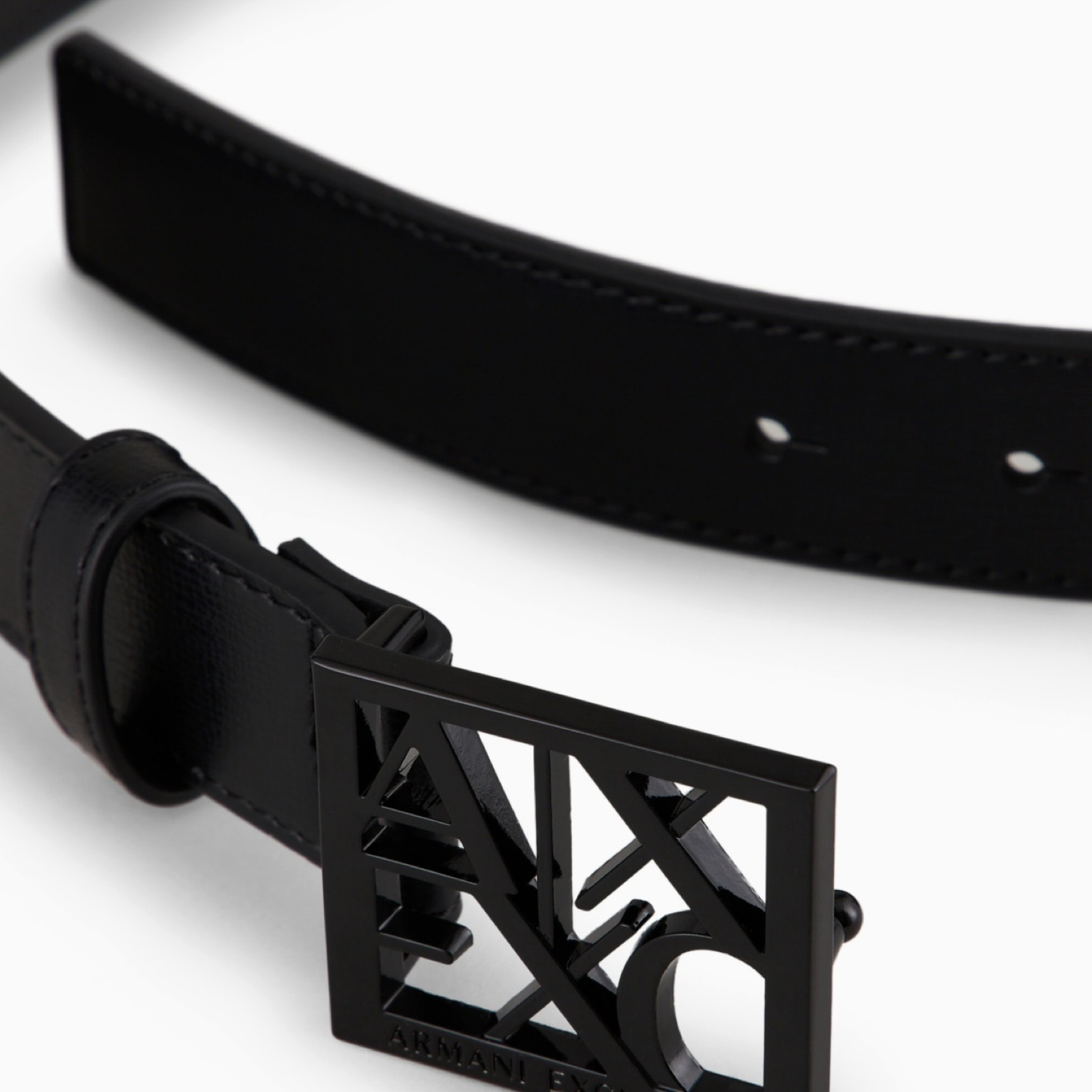 Дамски колан Women’s belt Armani Exchange
941130 0A874 00020 Black close up view