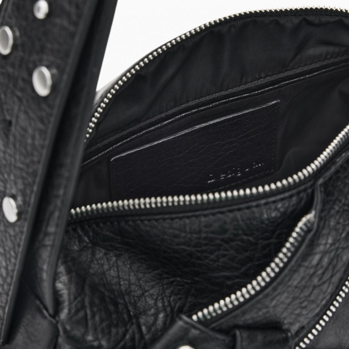 Дамска чанта Desigual women’s shoulder bag 26WAXP29 2000 Inside view
