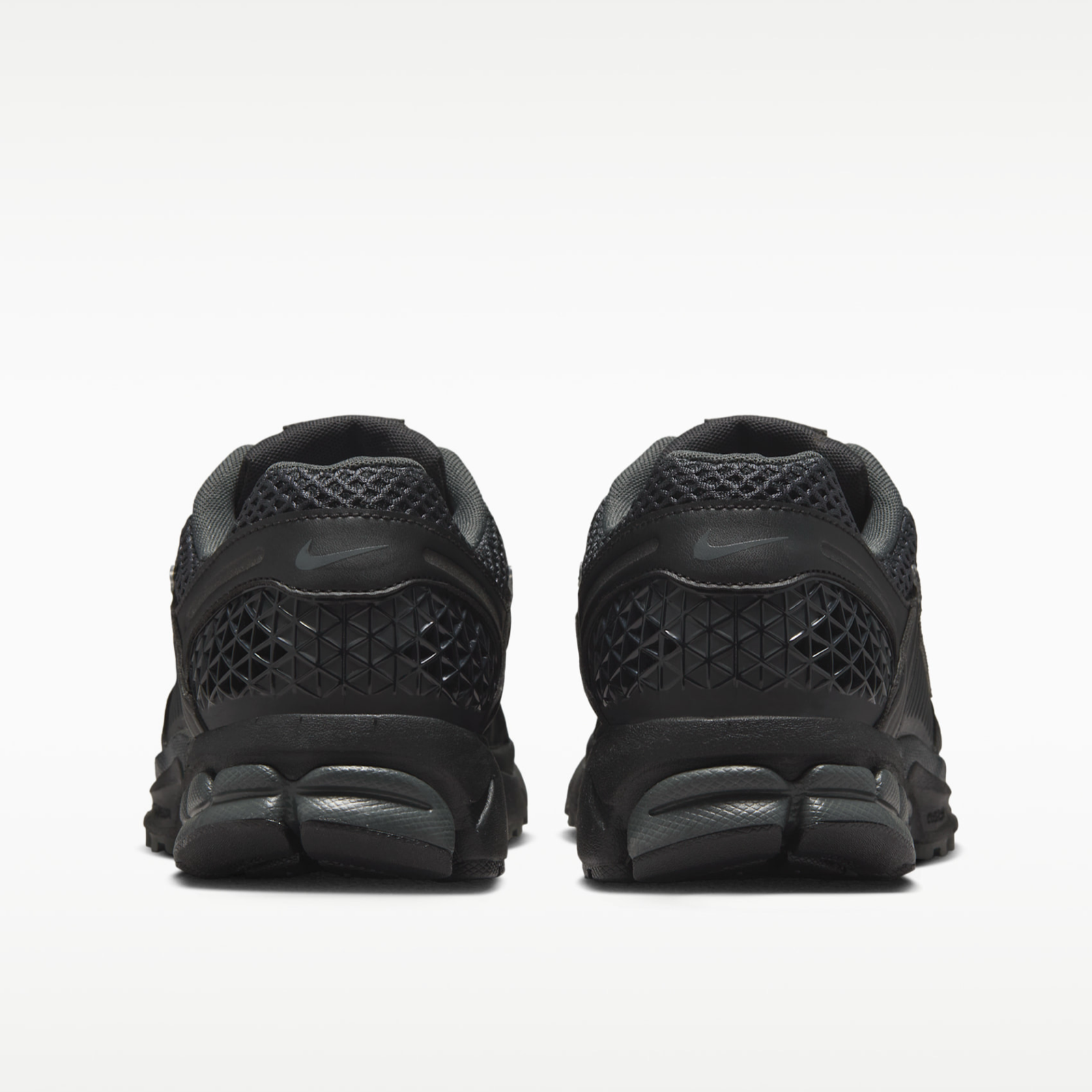 Дамски маратонки Nike Zoom Vomero 5 Women Sneaker IB4397-001 Heel View