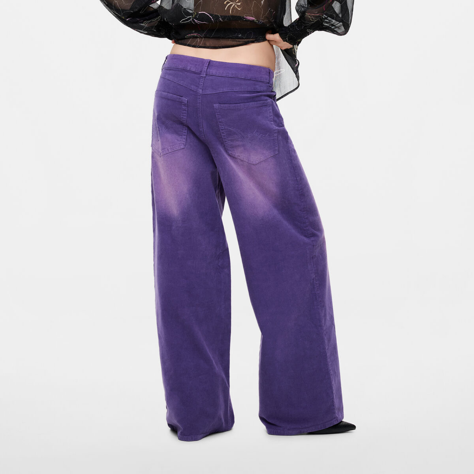 Дамски лилави дънки Desigual Women Jeans 26WWPW19 3011 Back View
