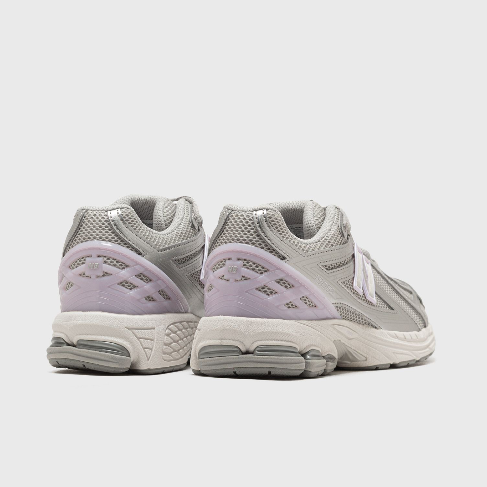 Дамски маратонки New Balance Women Sneakers GC1906CX Heel View