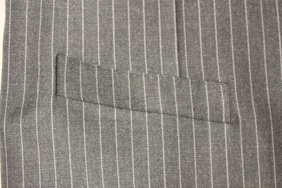 Елегантна вълнена жилетка на сиви райета Dolce &amp; Gabbana