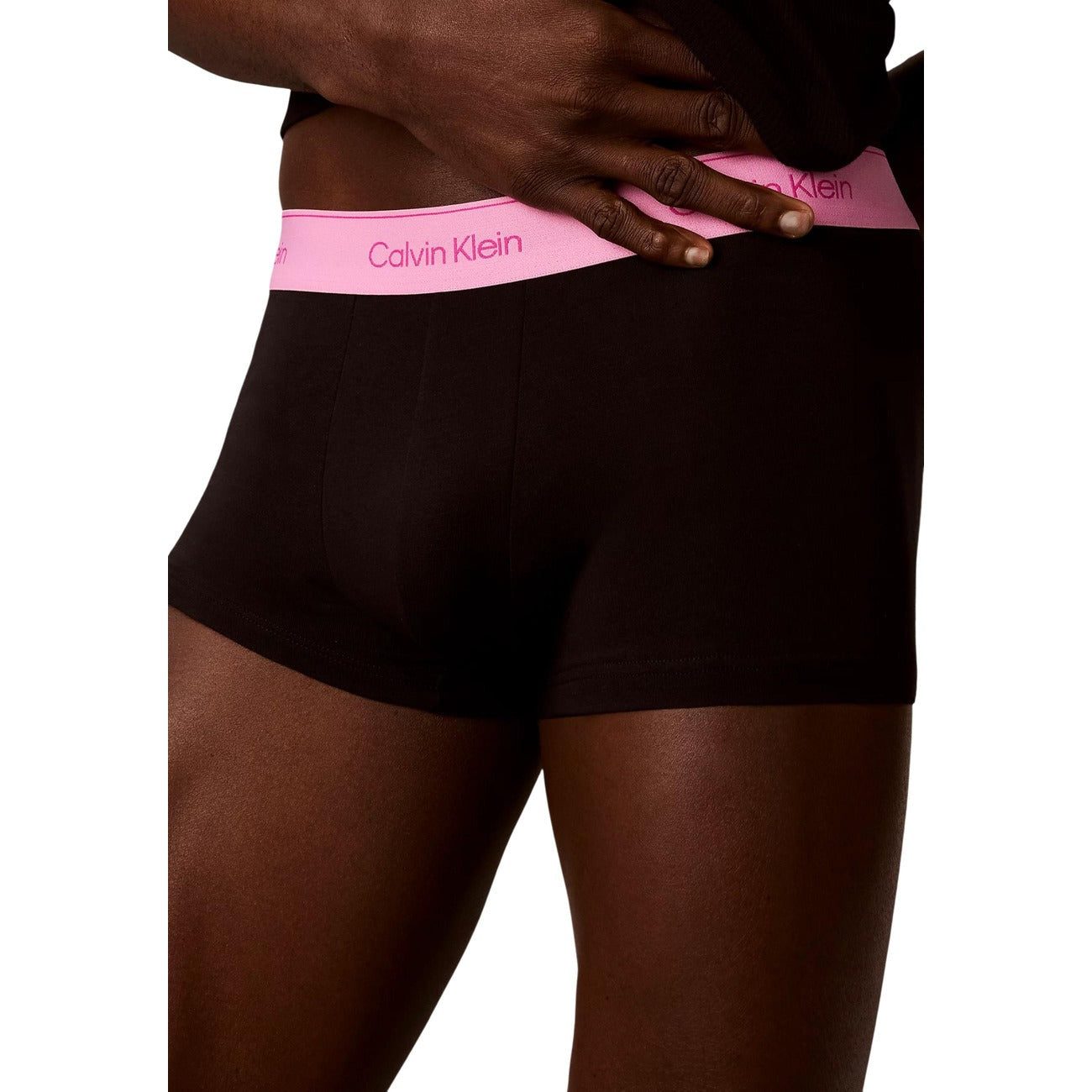 5 броя мъжки боксерки Calvn Klein Men 5-pack Boxers LV00NB4550 4X4 Close-Up