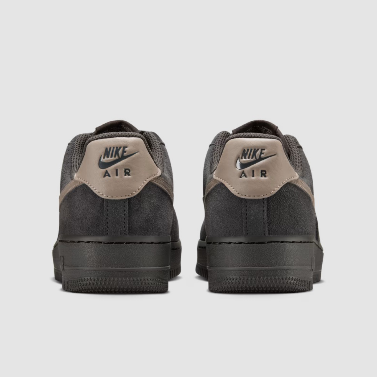 Дамски черни кецове Nike Air Force 1 Low Women Sneakers II7650-200 Heel View