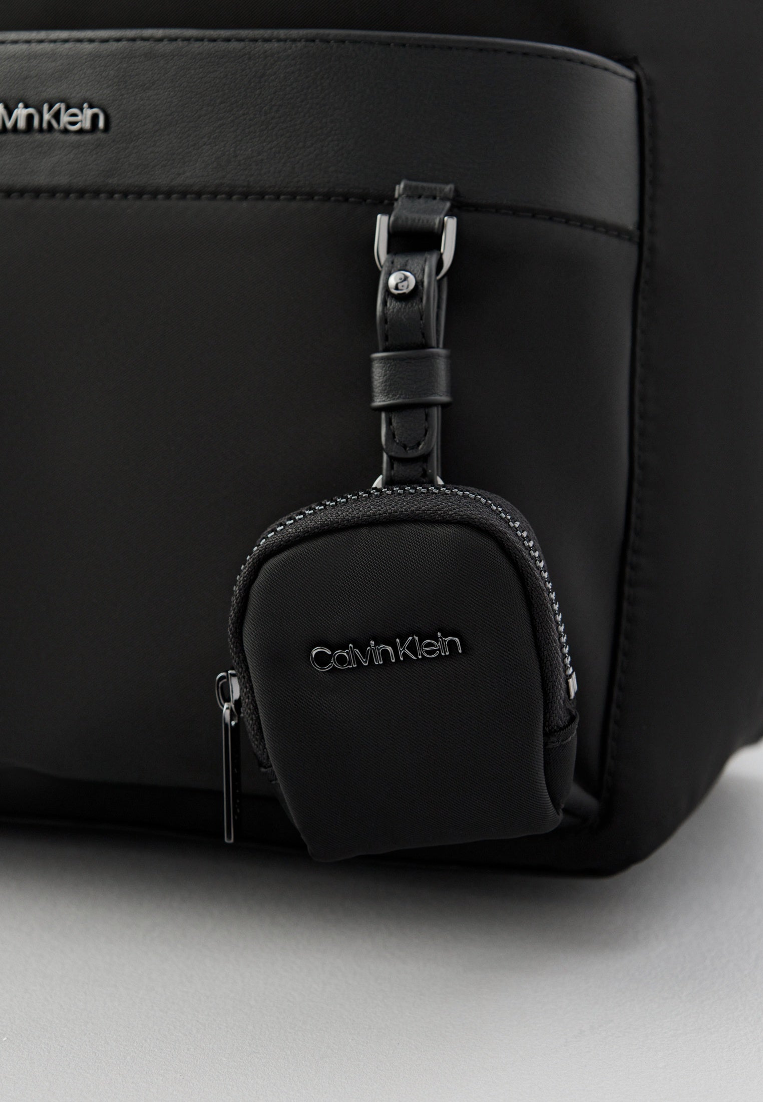 Мъжка раница Men’s rucksack Calvin Klein
K50K512115 Black coin purse view