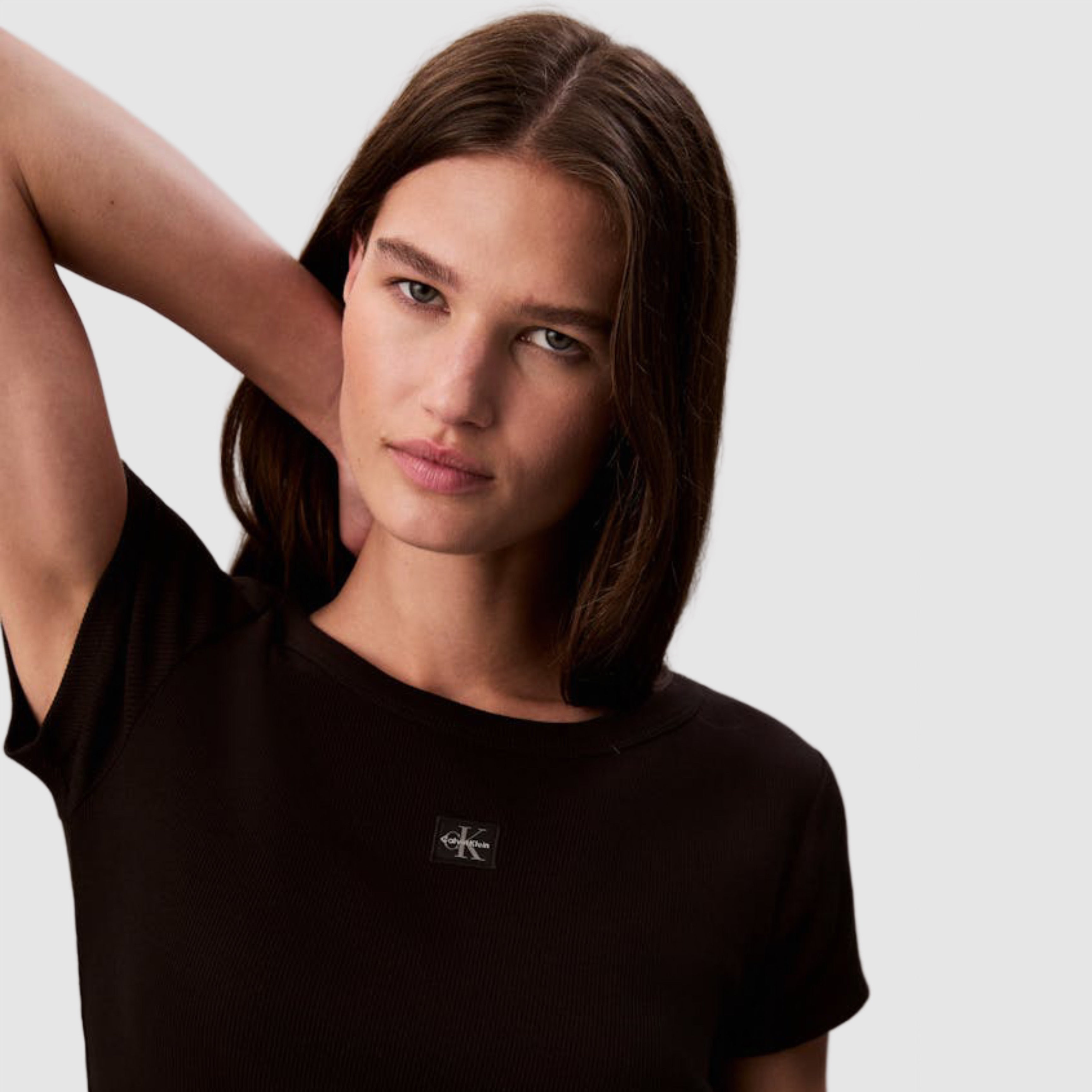 Дамска тениска Calvin Klein women’s T-shirt LV047C200G UB1 Close-up 