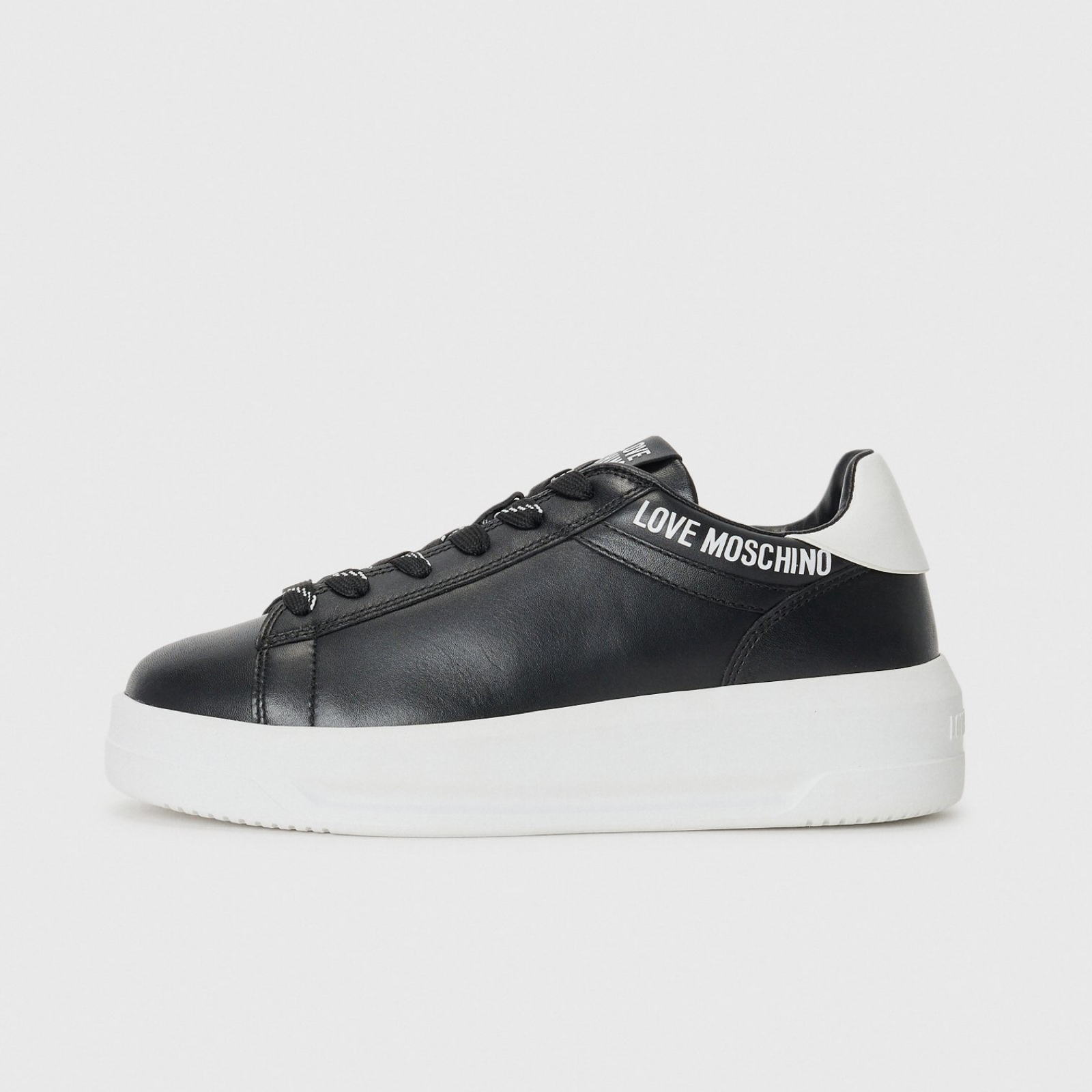 Дамски кецове Love Moschino Women Sneakers JA15525G1NIA1 Lateral View