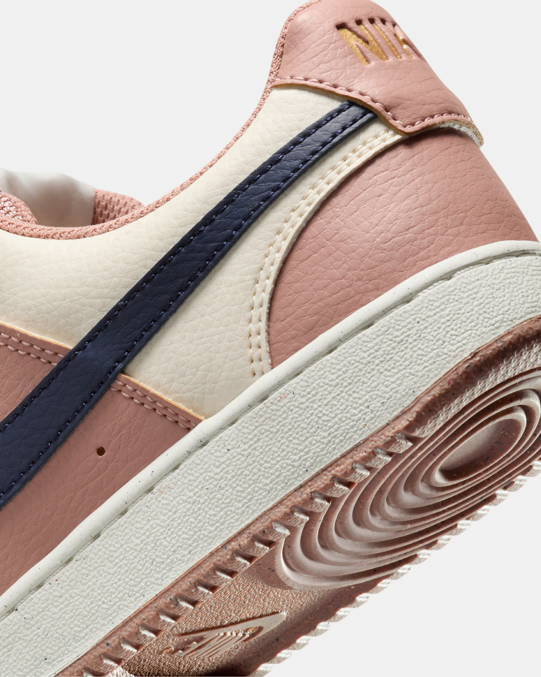 Дамски кецове Nike Court Vision Low Next Nature Women Sneakers DH3158-606 Close-Up