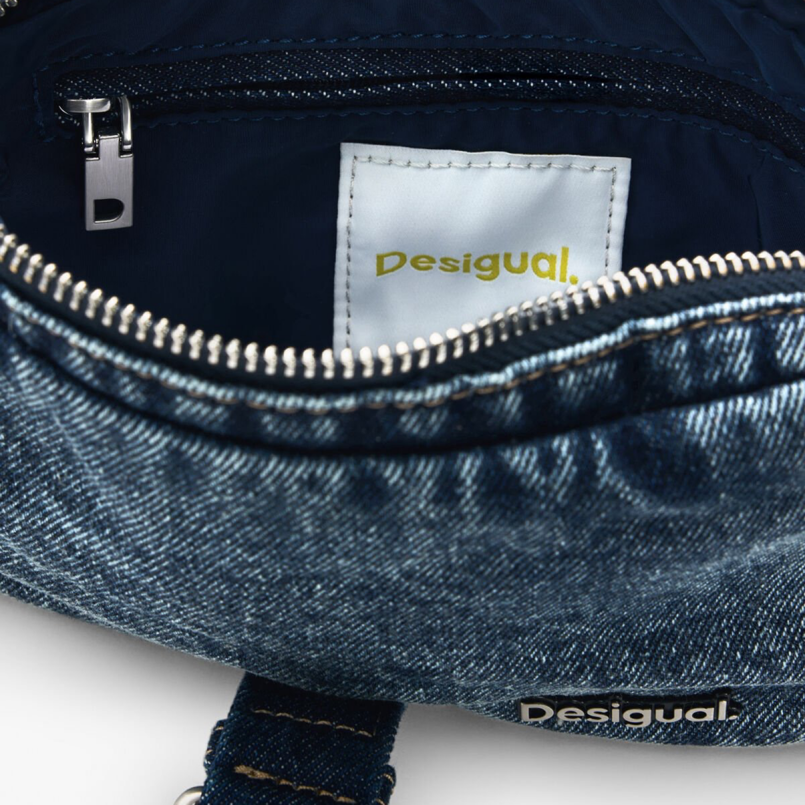 Дамска чанта Desigual Women Handbag 26SAYD04 5008U Close-Up