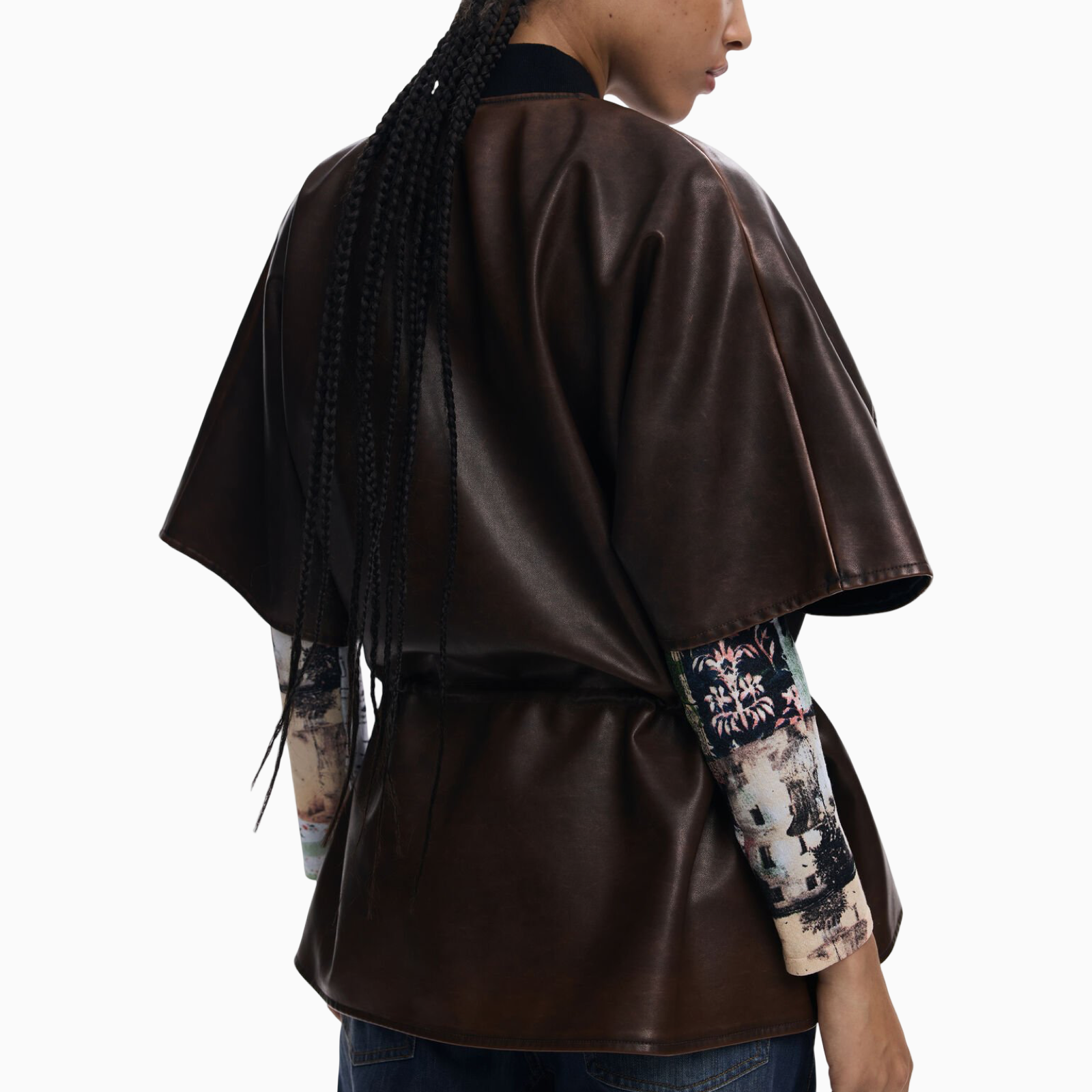 Дамски пончо Desigual Women Poncho 
25WAIP03 Back View