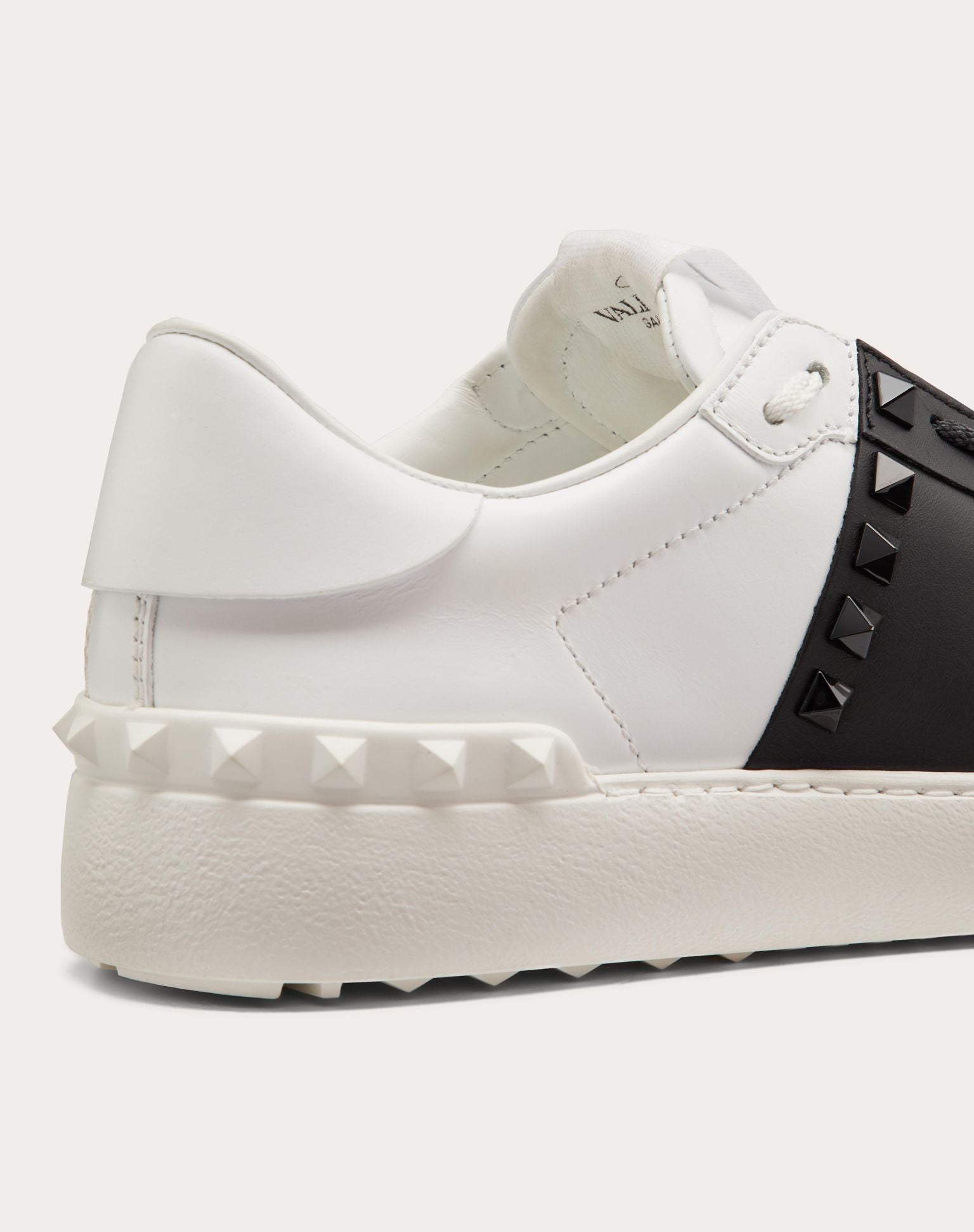 Дамски луксозни кецове Women’s rockstars untitled sneakers Valentino Garavani 5W2S0A01LTU_A01 cropped view