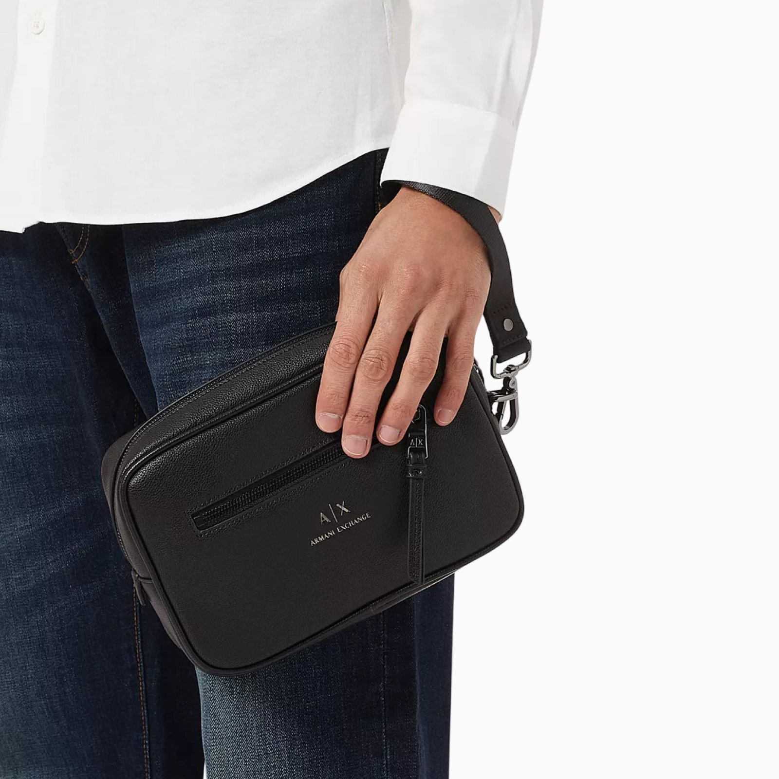 Мъжка клъч чанта Armani Exchange Men Clutch Bag 958446 CC830 00020 Hand View