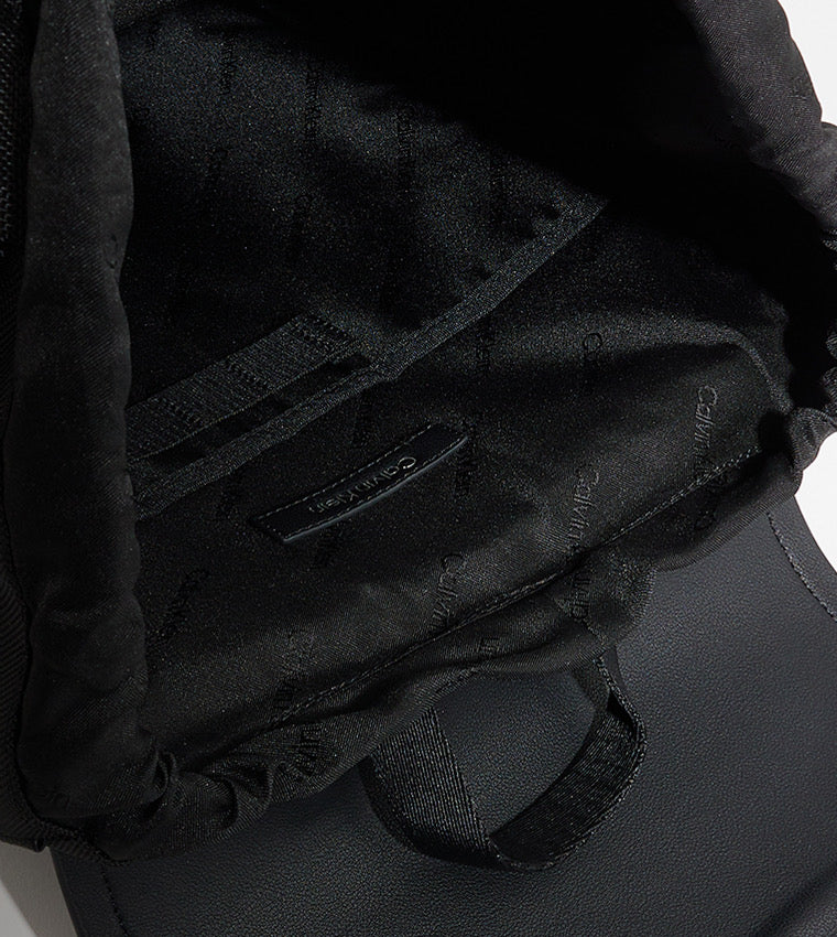 Мъжка раница Men’s rucksack Calvin Klein
K50K511210 Black inside view