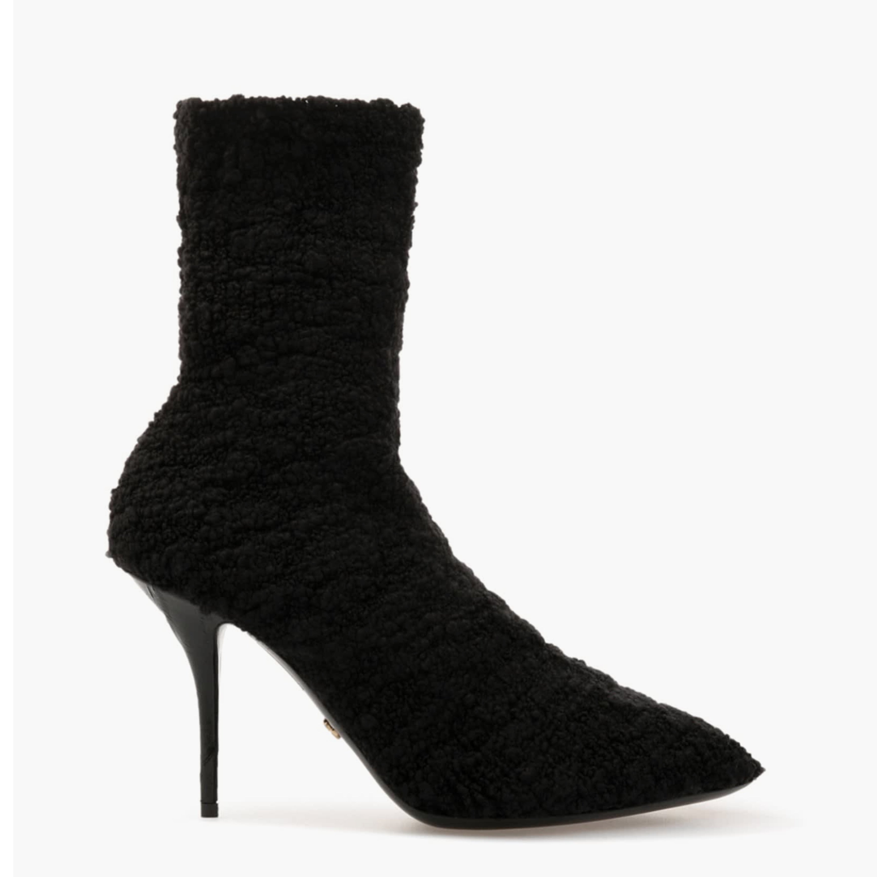 Дамски луксозни боти на висок ток от вълна в черно DOLCE & GABBANA
Women’s Black Virgin Wool Ankle Boots