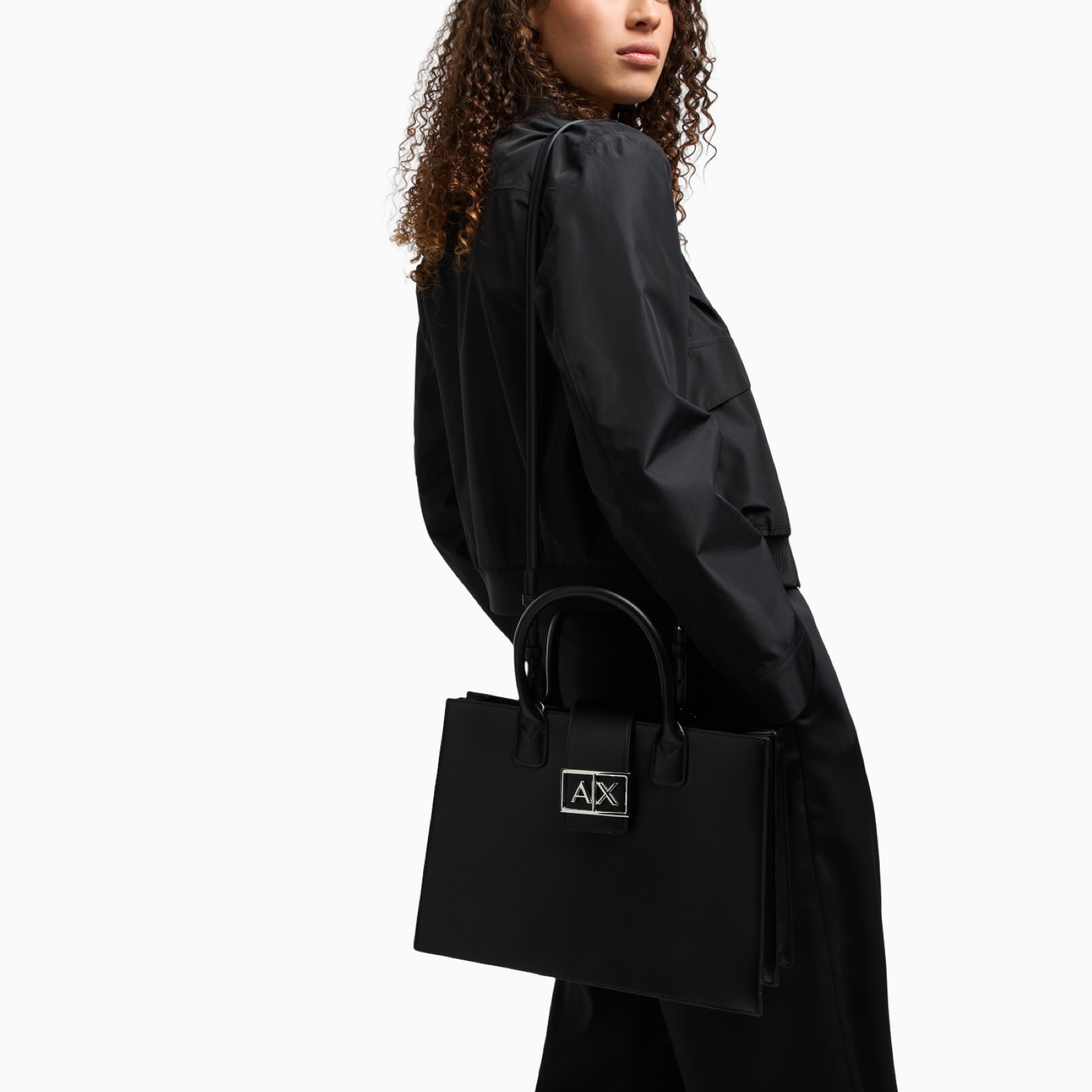 Дамска чанта Armani Exchange Women Handbag XW000305 AF12039 Model View